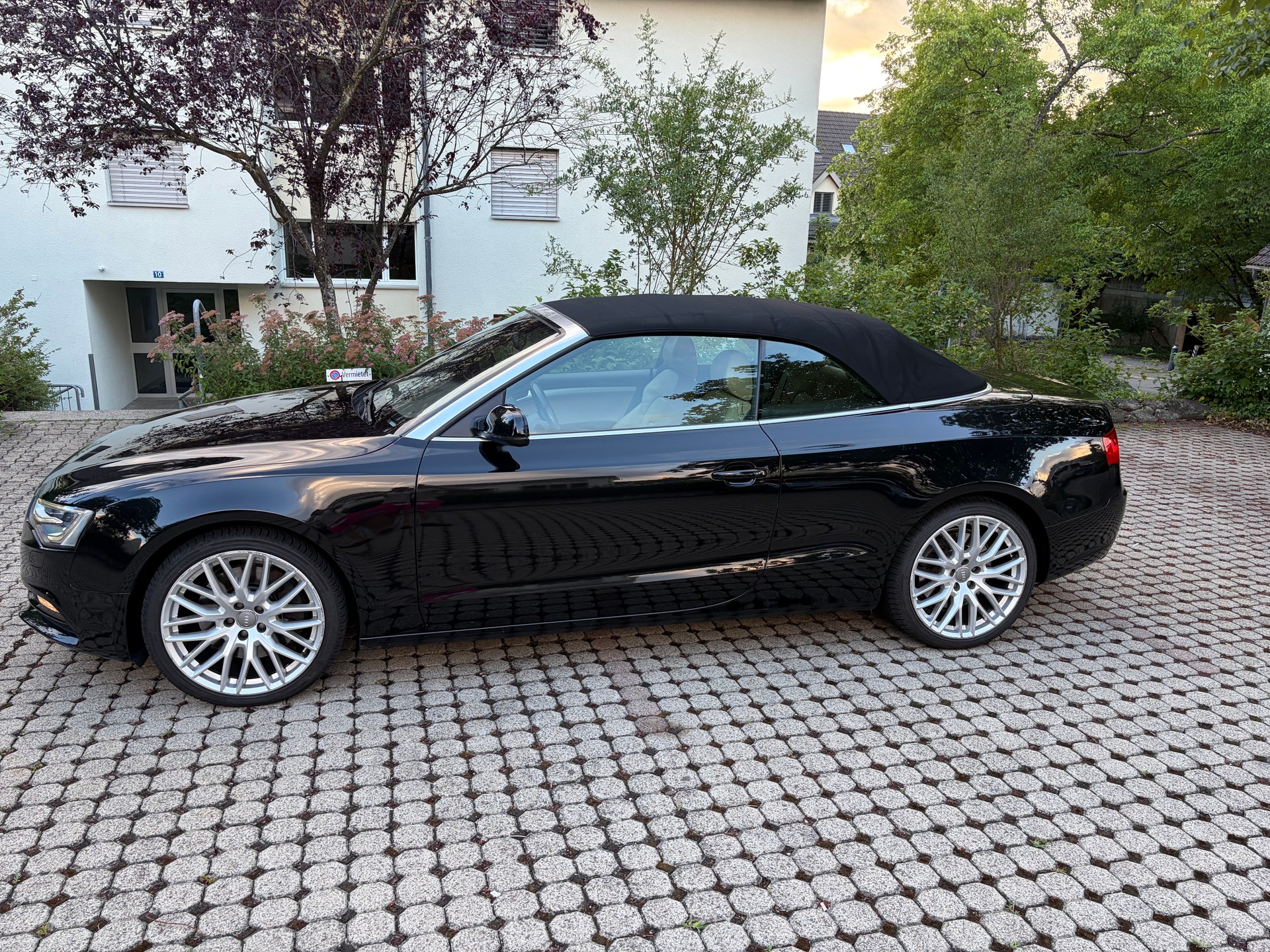 AUDI 3.0 V6 TFSI quattro S-Tronic-image-5