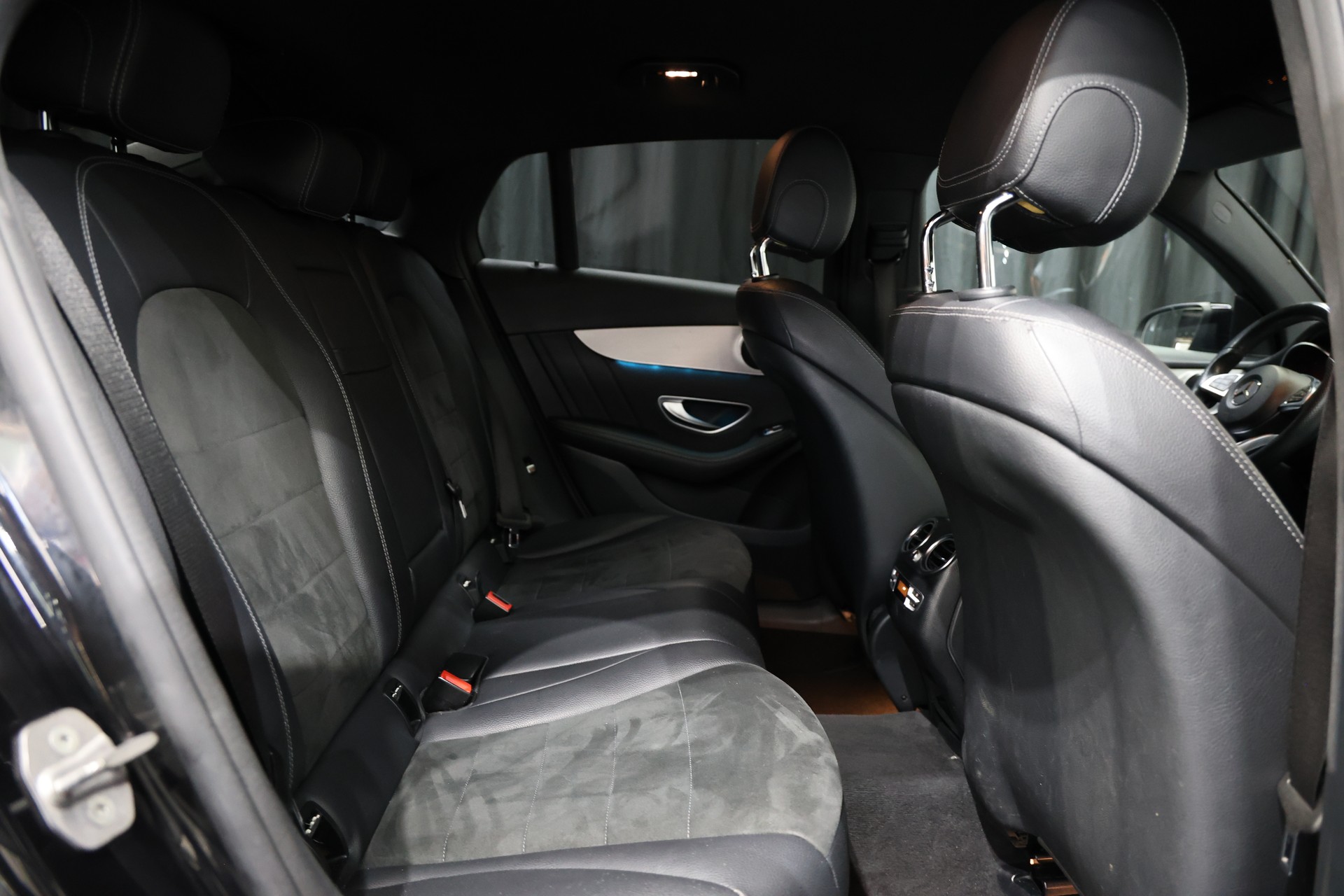 MERCEDES-BENZ GLC Coupé 250 d AMG Line 4Matic 9G-Tronic-image-13