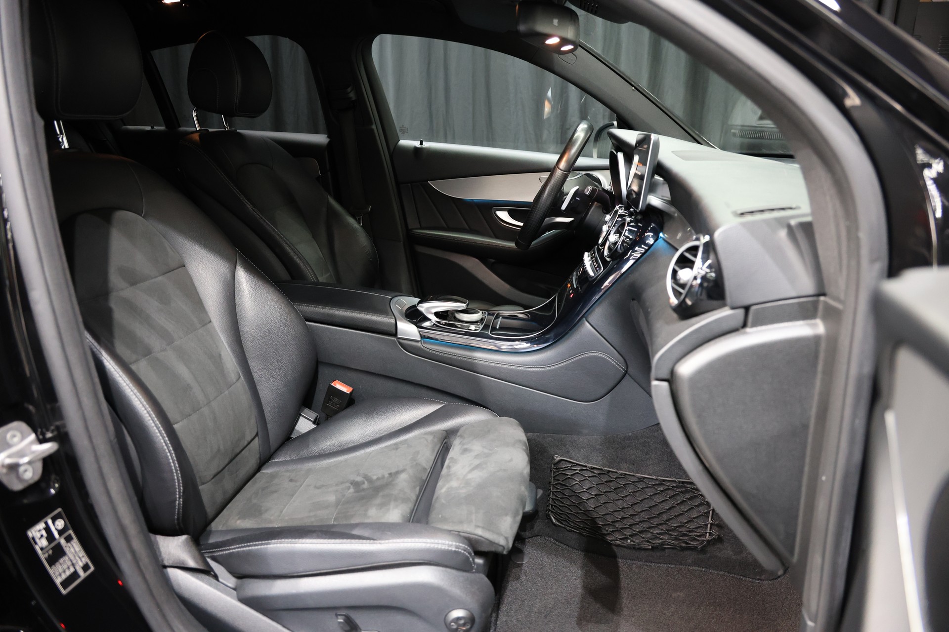 MERCEDES-BENZ GLC Coupé 250 d AMG Line 4Matic 9G-Tronic-image-14