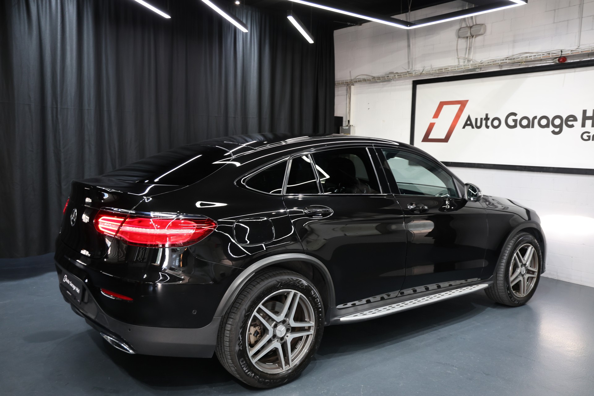 MERCEDES-BENZ GLC Coupé 250 d AMG Line 4Matic 9G-Tronic-image-11