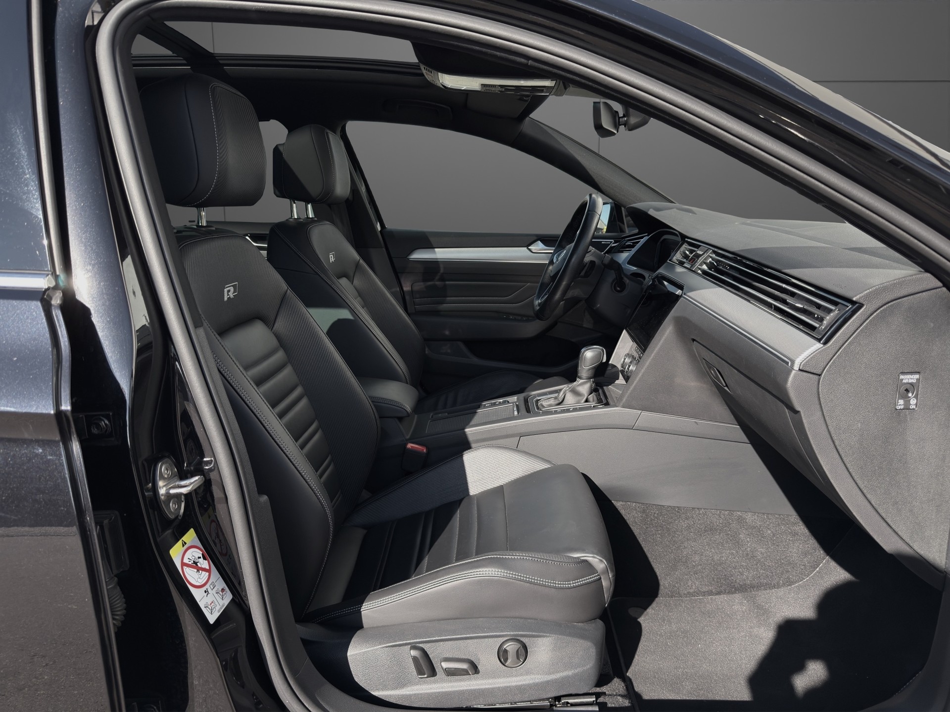 VW Passat 2.0 TDI BMT R-Line Edition 4Motion DSG-image-10