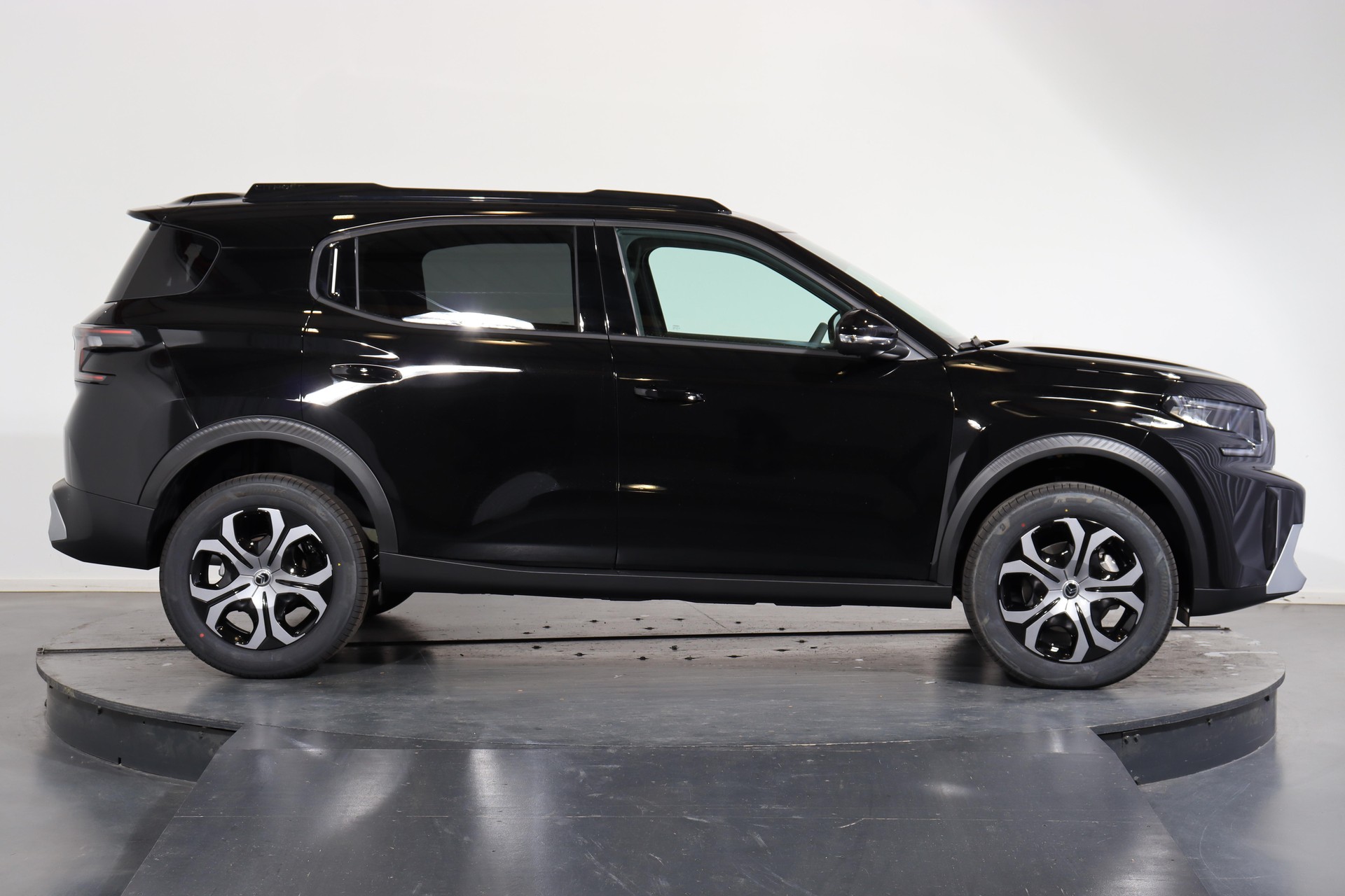 CITROEN C3 Aircross 1.2 Hybrid Plus-showroom-element-1