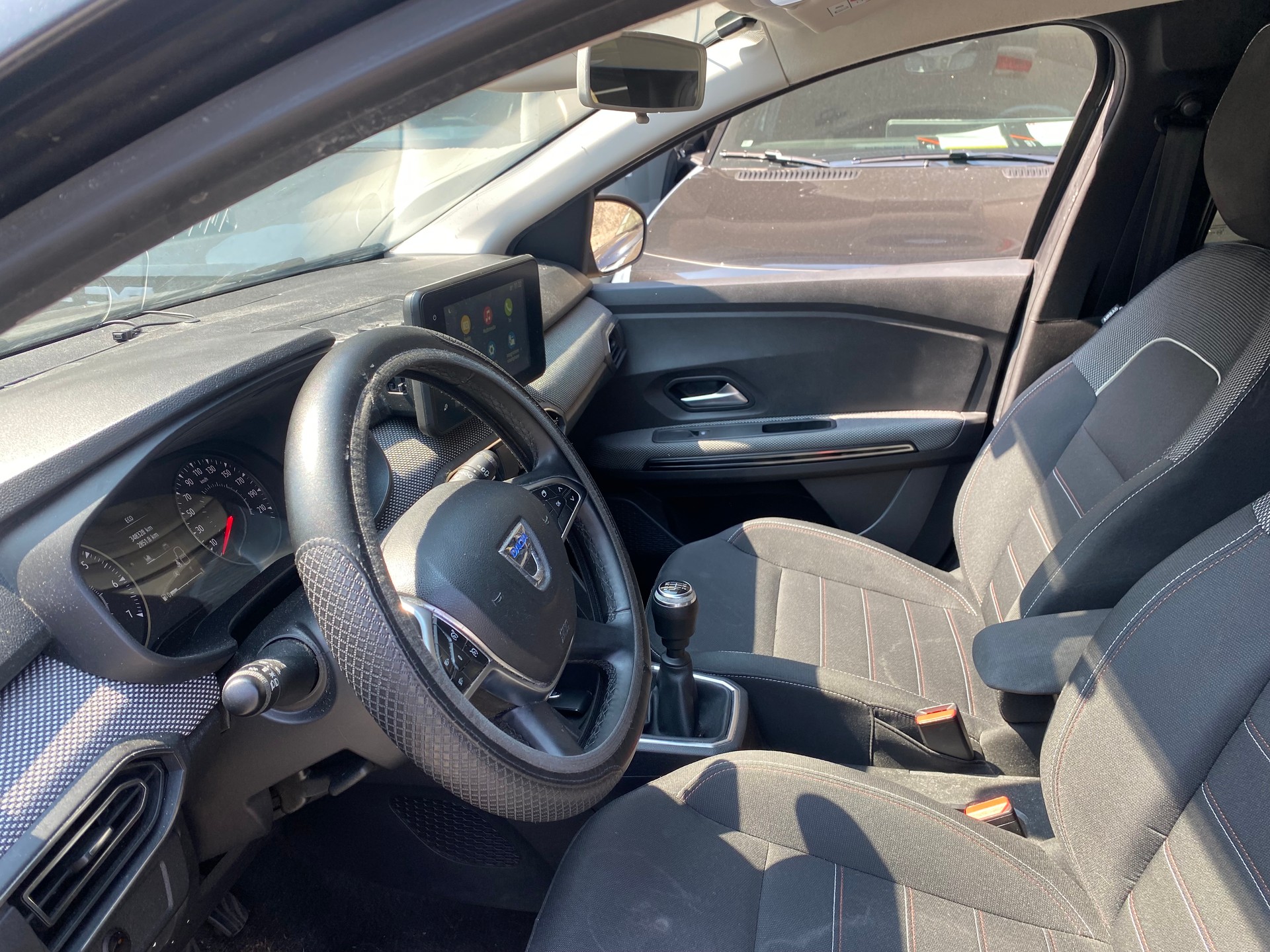 DACIA Jogger TCe 110 Extreme-image-6