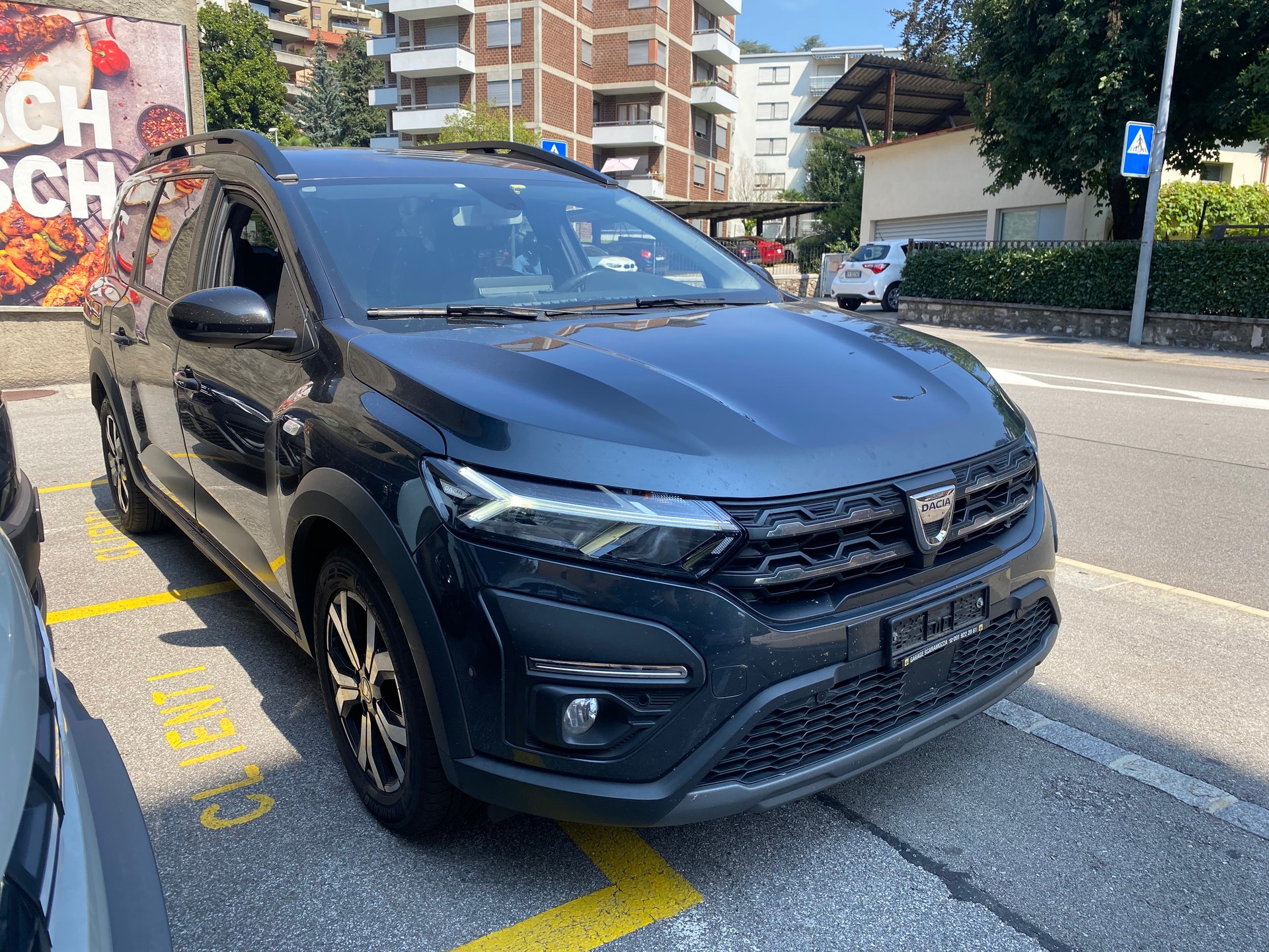 DACIA Jogger TCe 110 Extreme-image-5