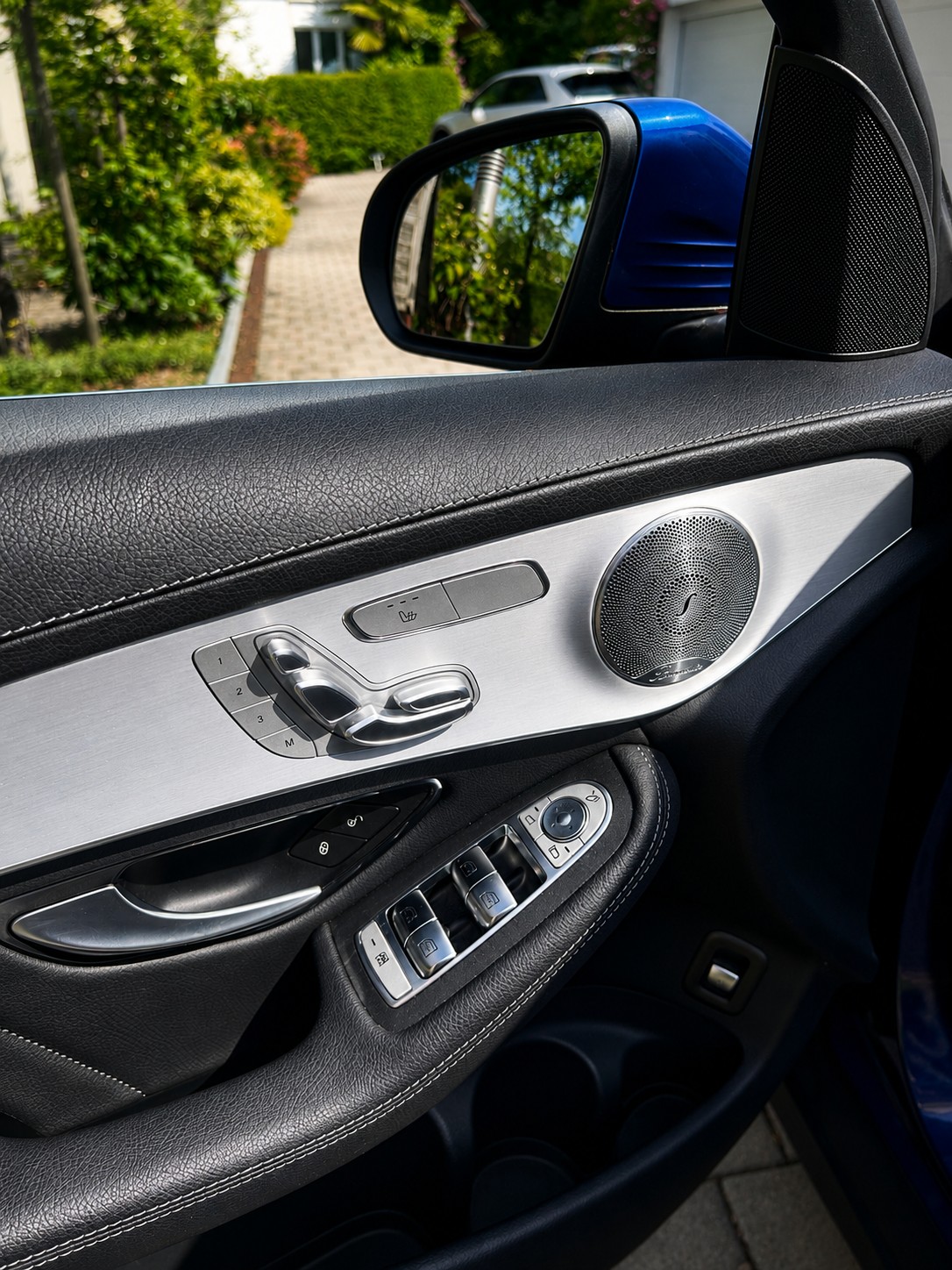 MERCEDES-BENZ GLC 400 d AMG Line 4m-image-10