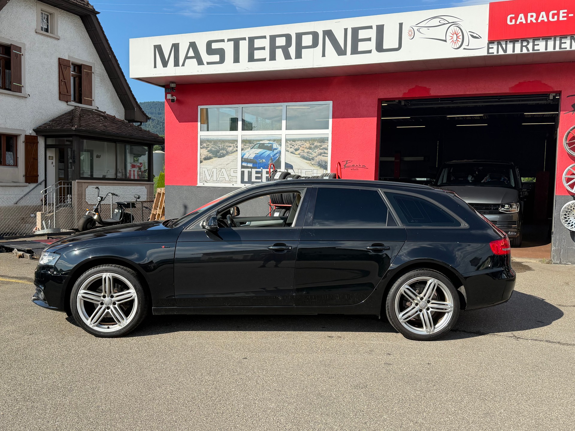 AUDI A4 Avant 2.0 TDI multitronic-image-1