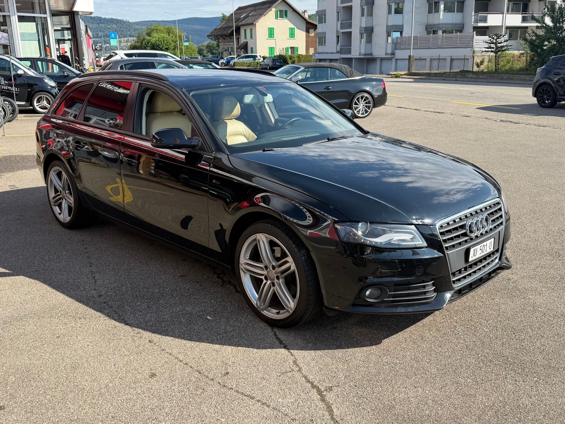 AUDI A4 Avant 2.0 TDI multitronic-image-4