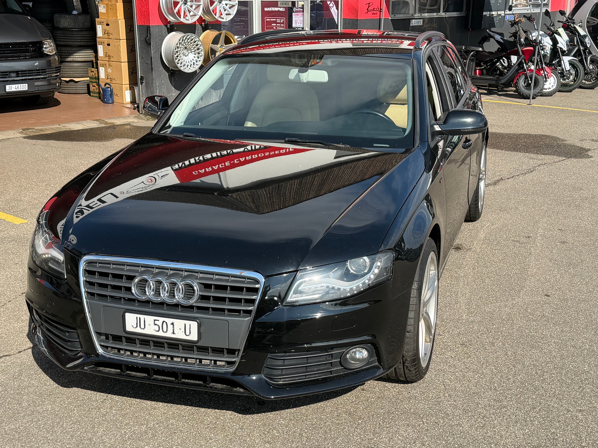 AUDI A4 Avant 2.0 TDI multitronic-image-6