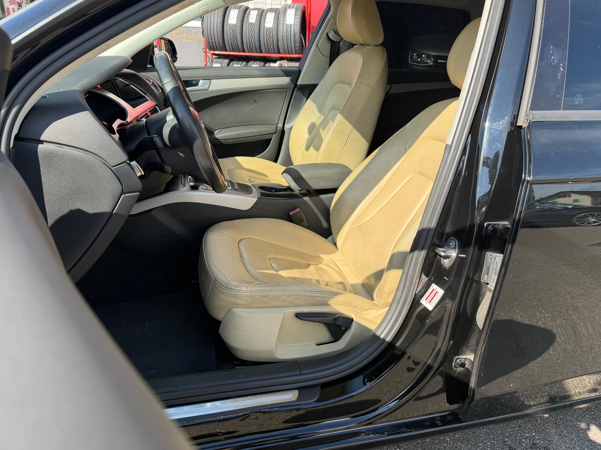 AUDI A4 Avant 2.0 TDI multitronic-image-7