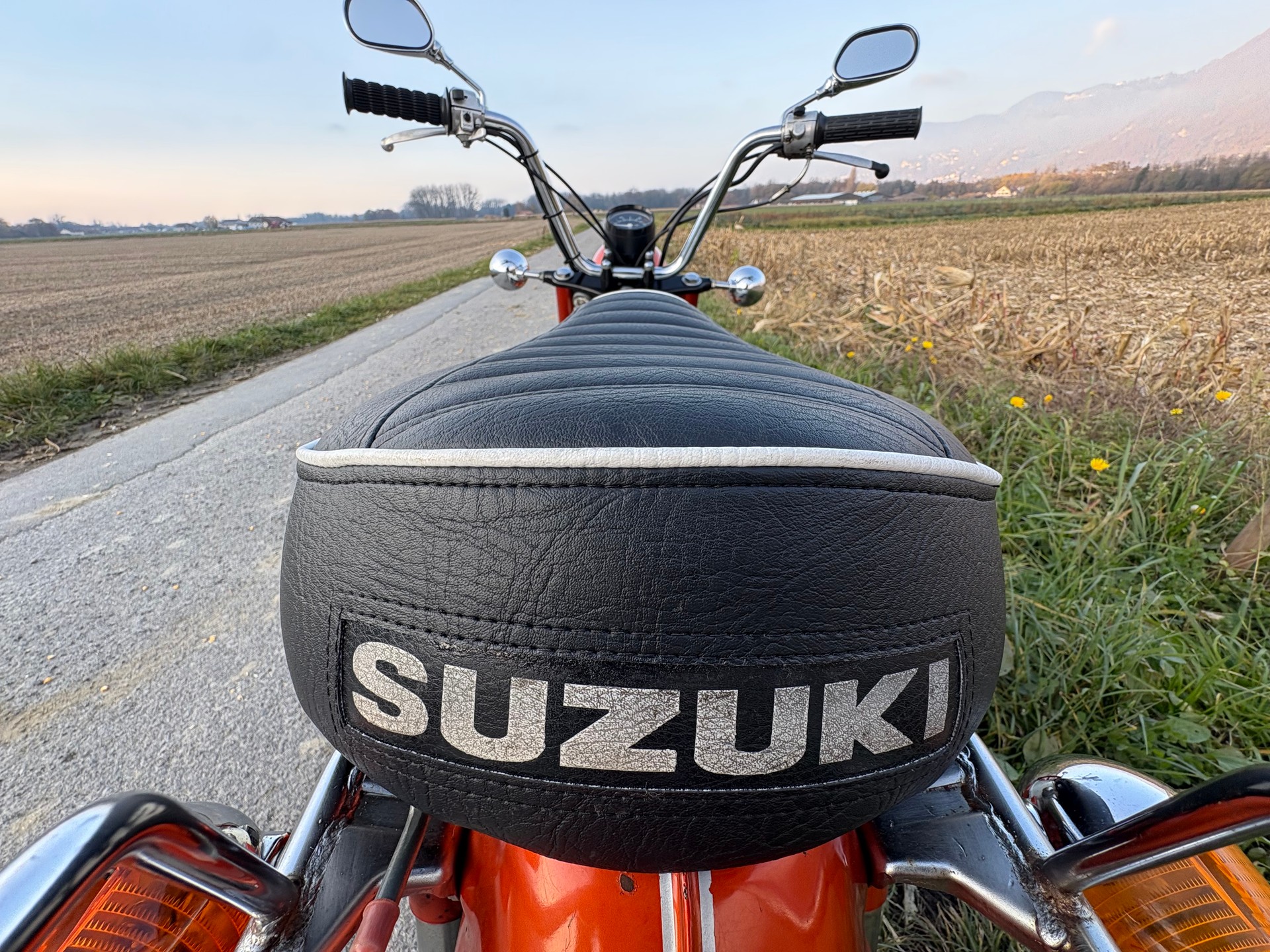 SUZUKI RV-image-3