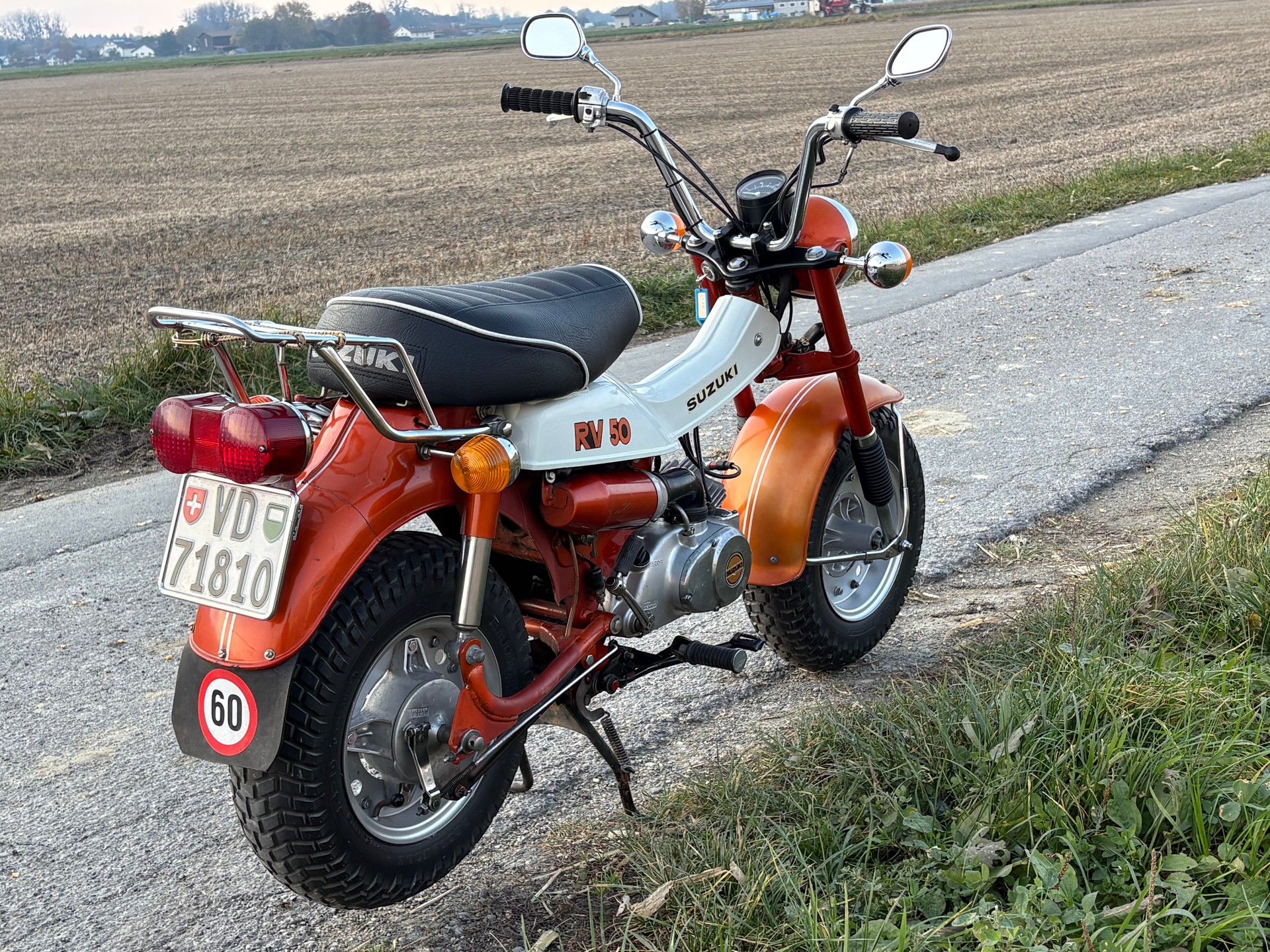 SUZUKI RV-image-6