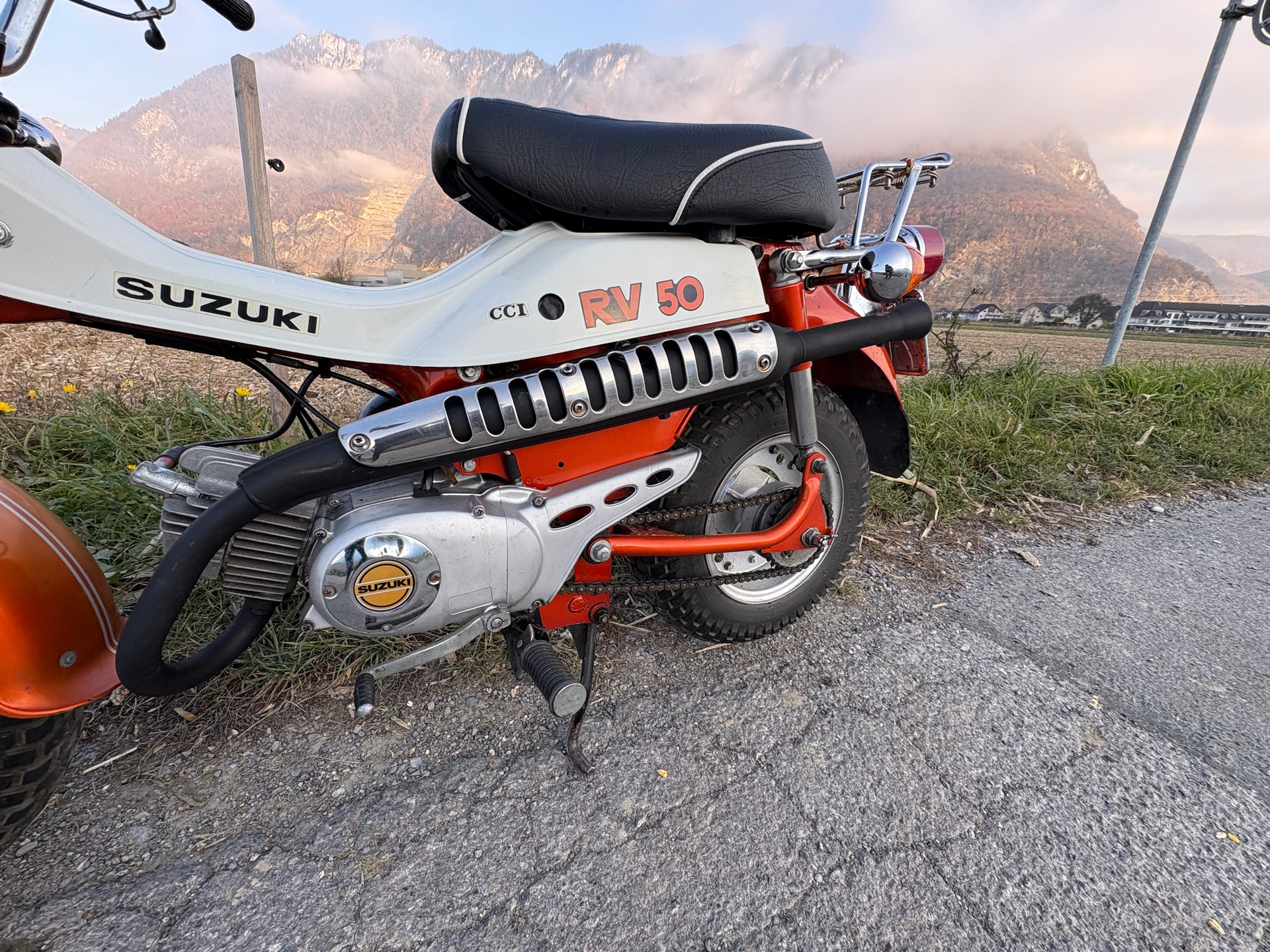SUZUKI RV-image-5
