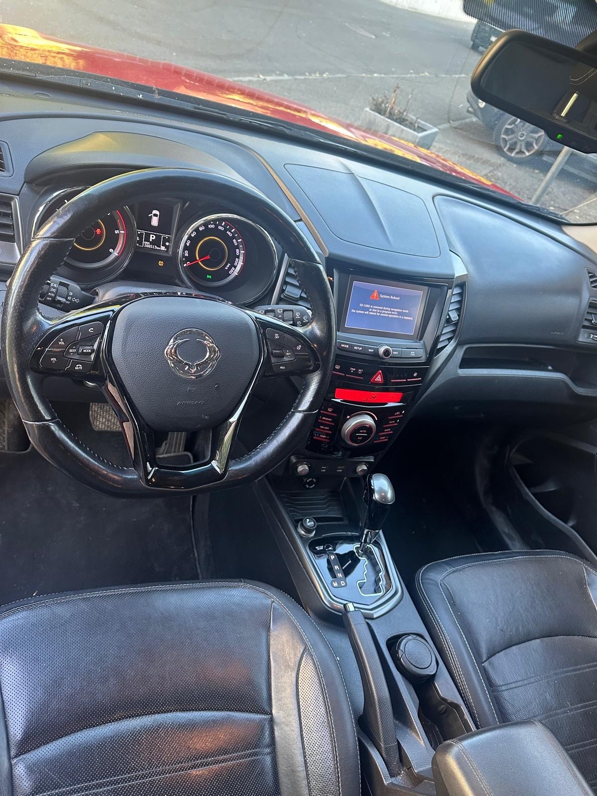 KGM-SsangYong XLV 1.6 eXDi Crystal 4WD Automatic-image-5