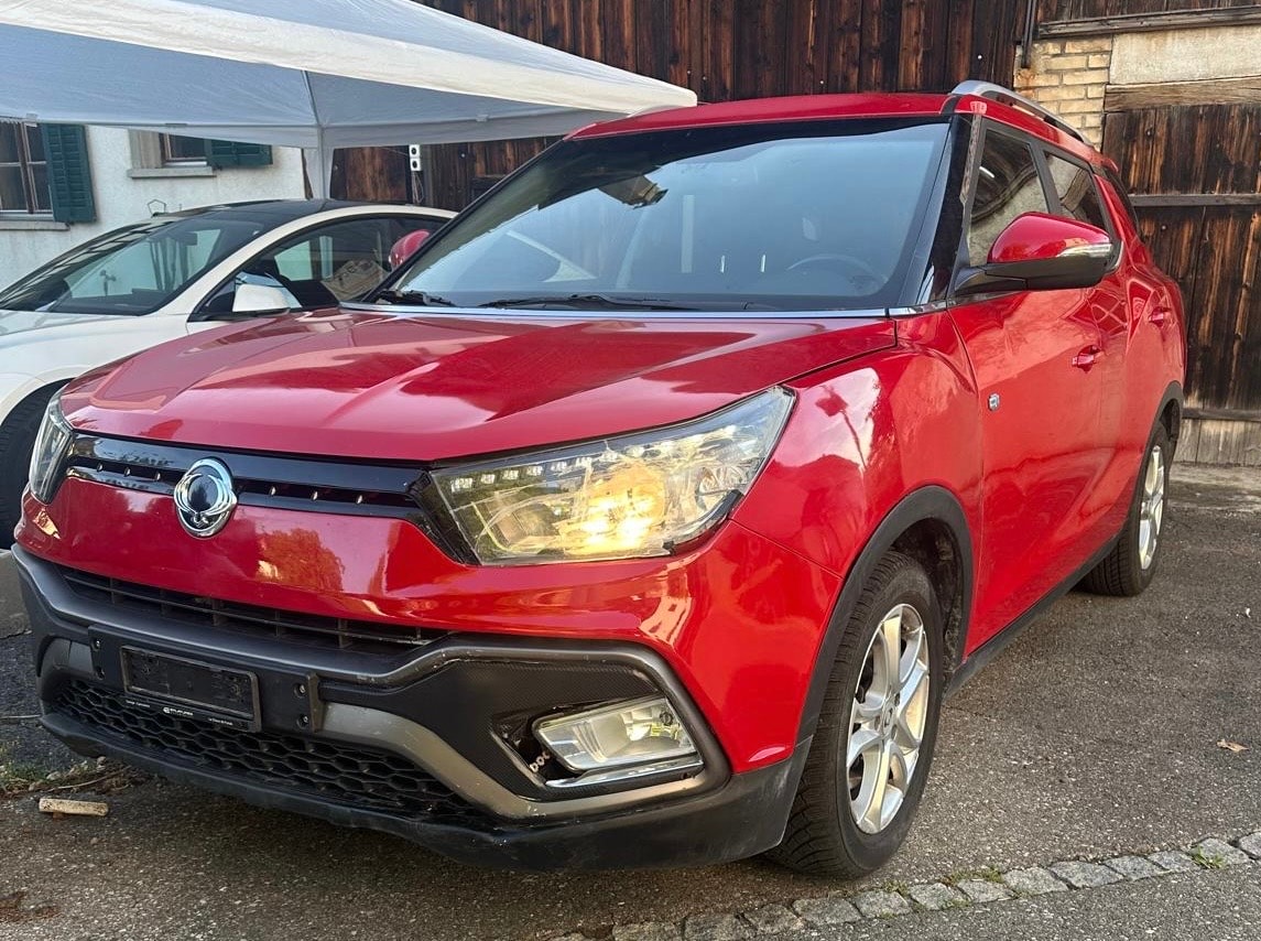 KGM-SsangYong XLV 1.6 eXDi Crystal 4WD Automatic-image-4