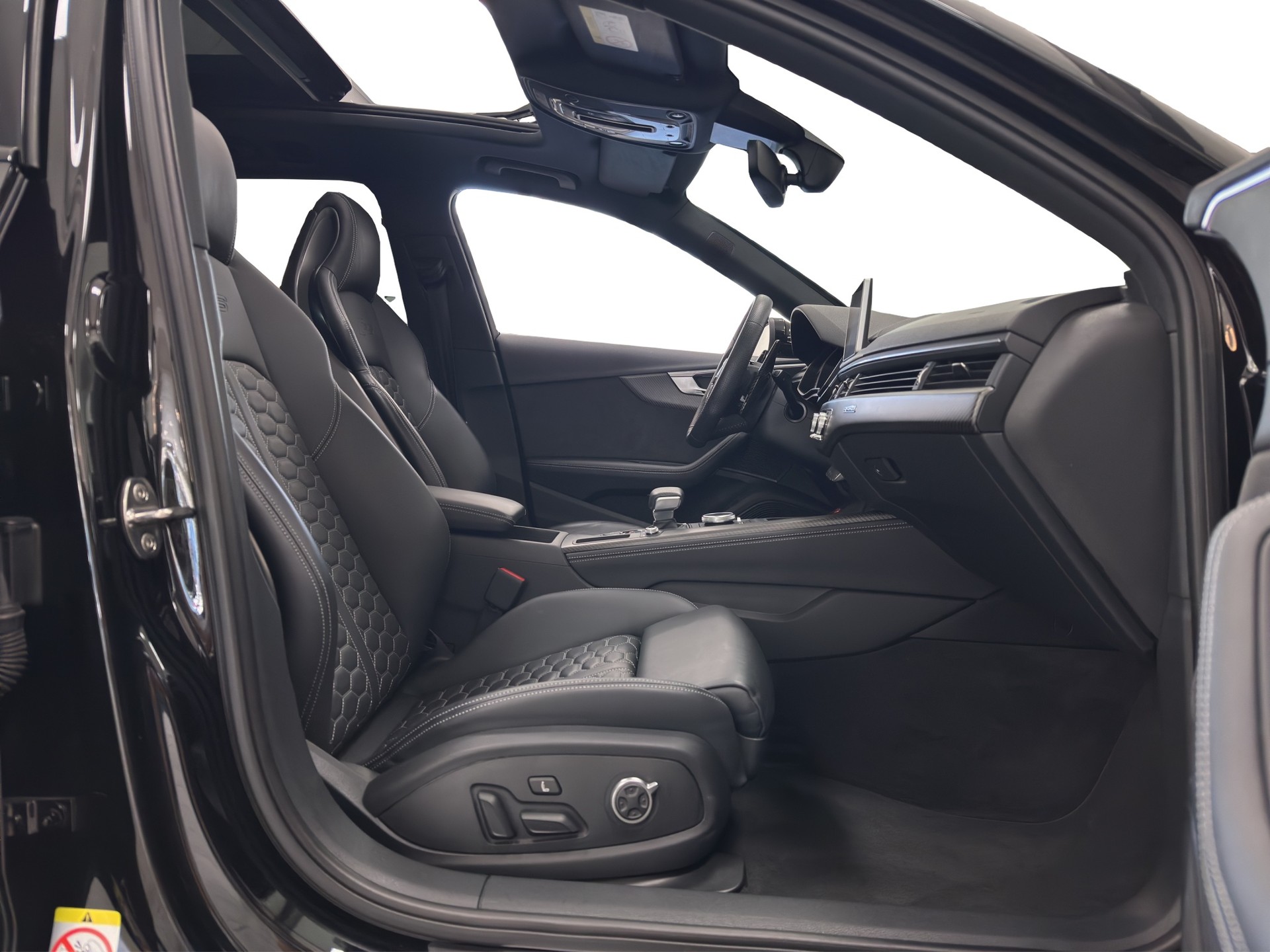 AUDI RS4 Avant 2.9 TFSI quattro tiptronic-image-7