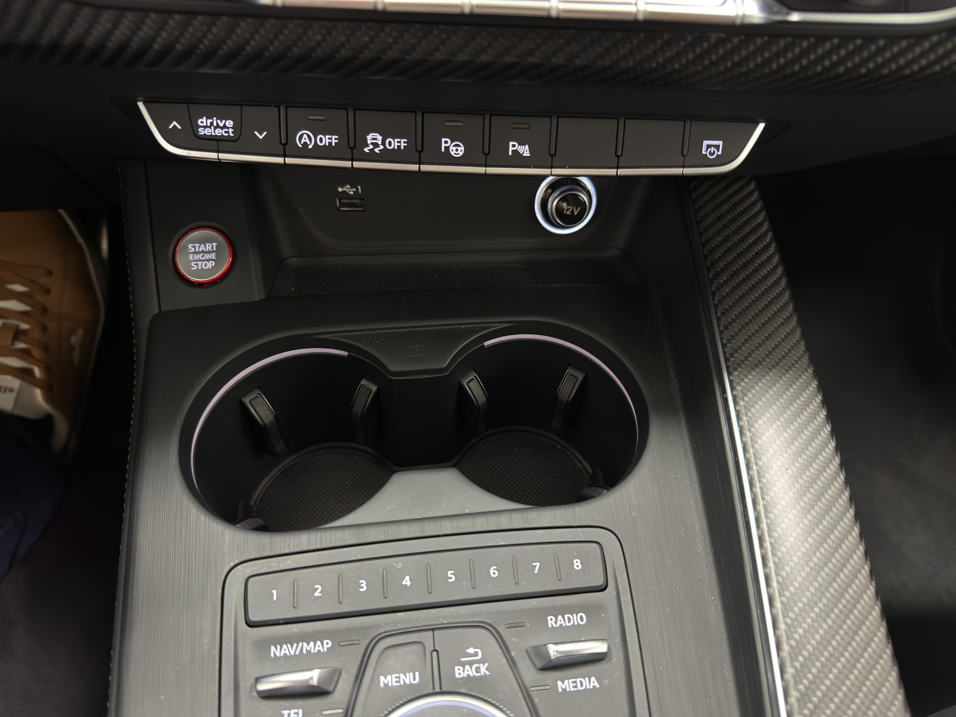 AUDI RS4 Avant 2.9 TFSI quattro tiptronic-image-26