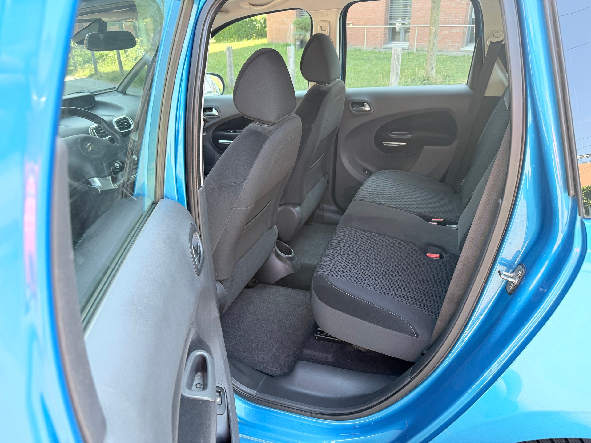 CITROEN C3 Picasso 1.4i 16V Exclusive-image-14