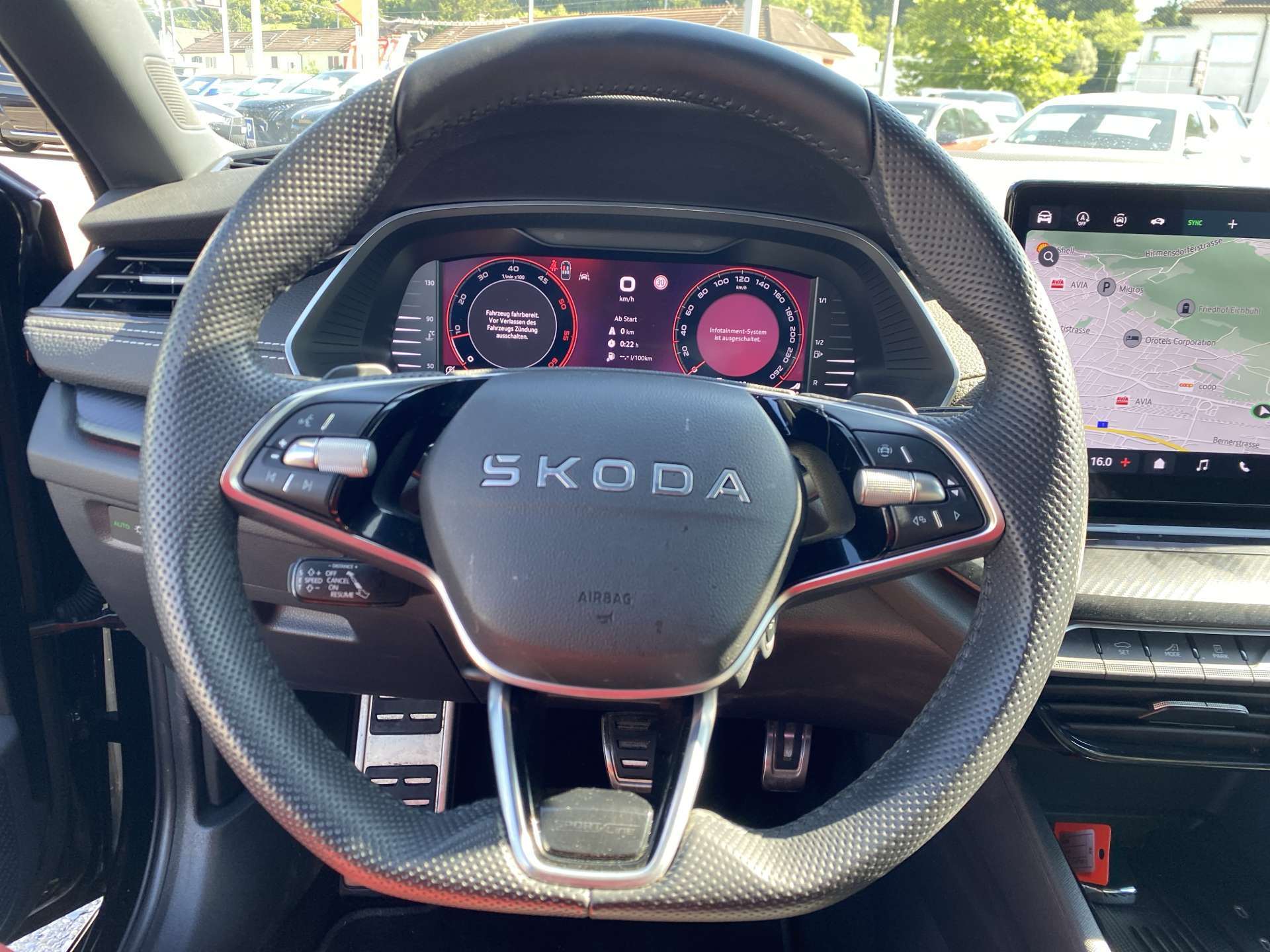 SKODA Octavia Combi 2.0 TDi SportLine DSG-Automat-image-14