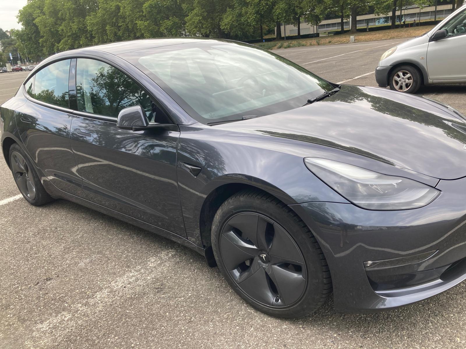 TESLA Long Range D-image-6