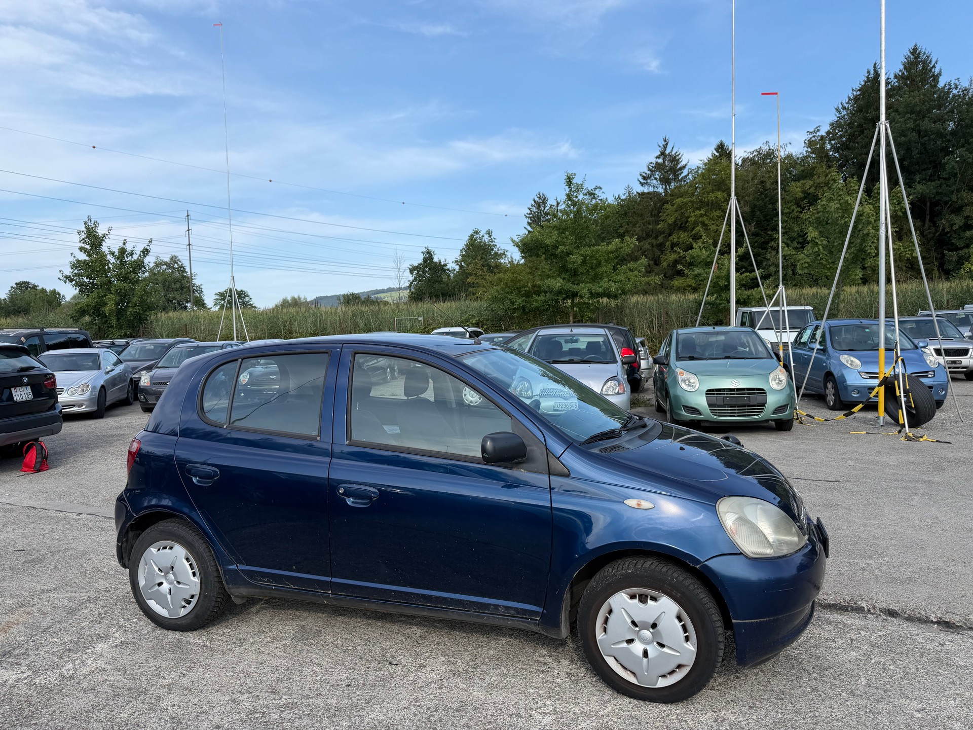 TOYOTA Yaris 1.0 Linea Luna-image-2