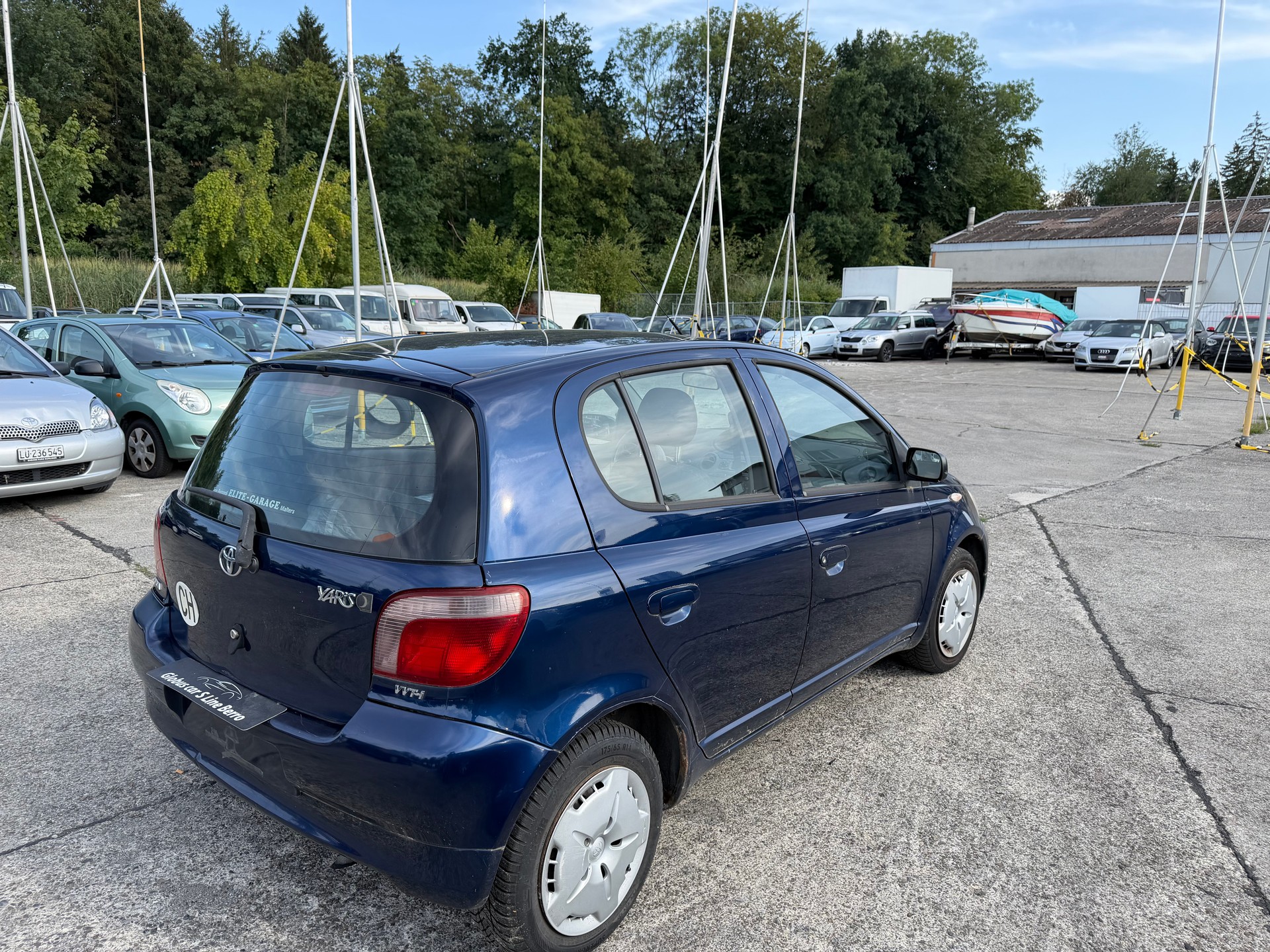 TOYOTA Yaris 1.0 Linea Luna-image-3