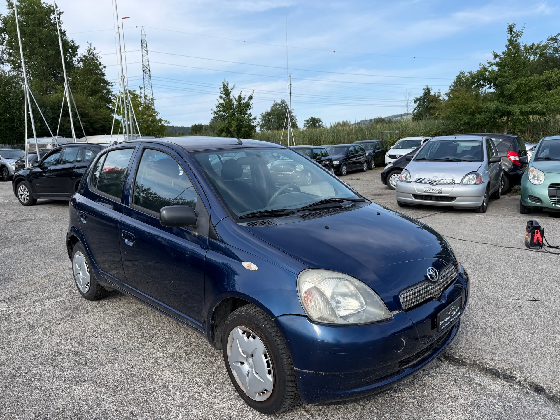 TOYOTA Yaris 1.0 Linea Luna-image-1
