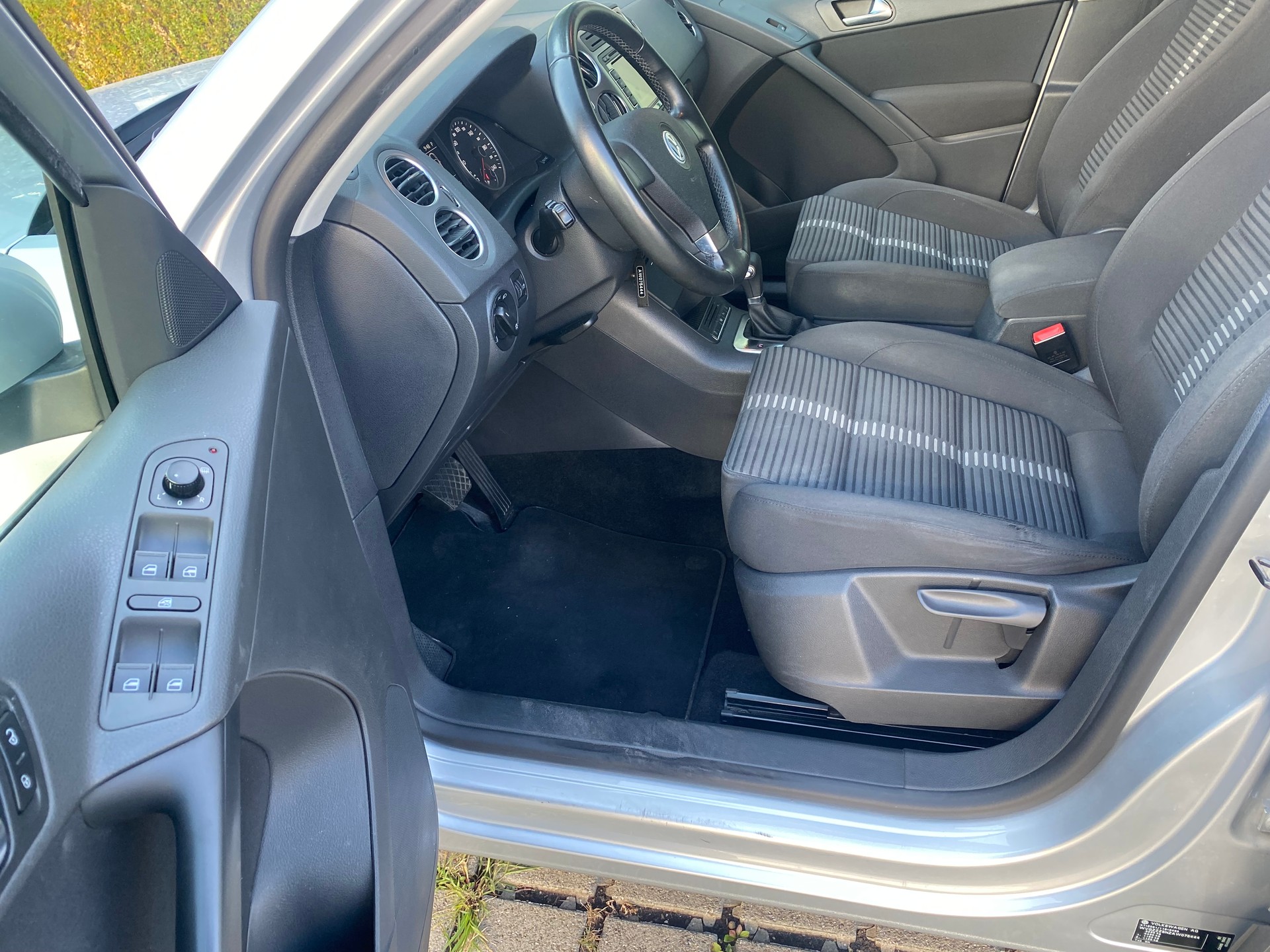 VW Tiguan 2.0 TSI Sport&Style Tiptronic-image-7