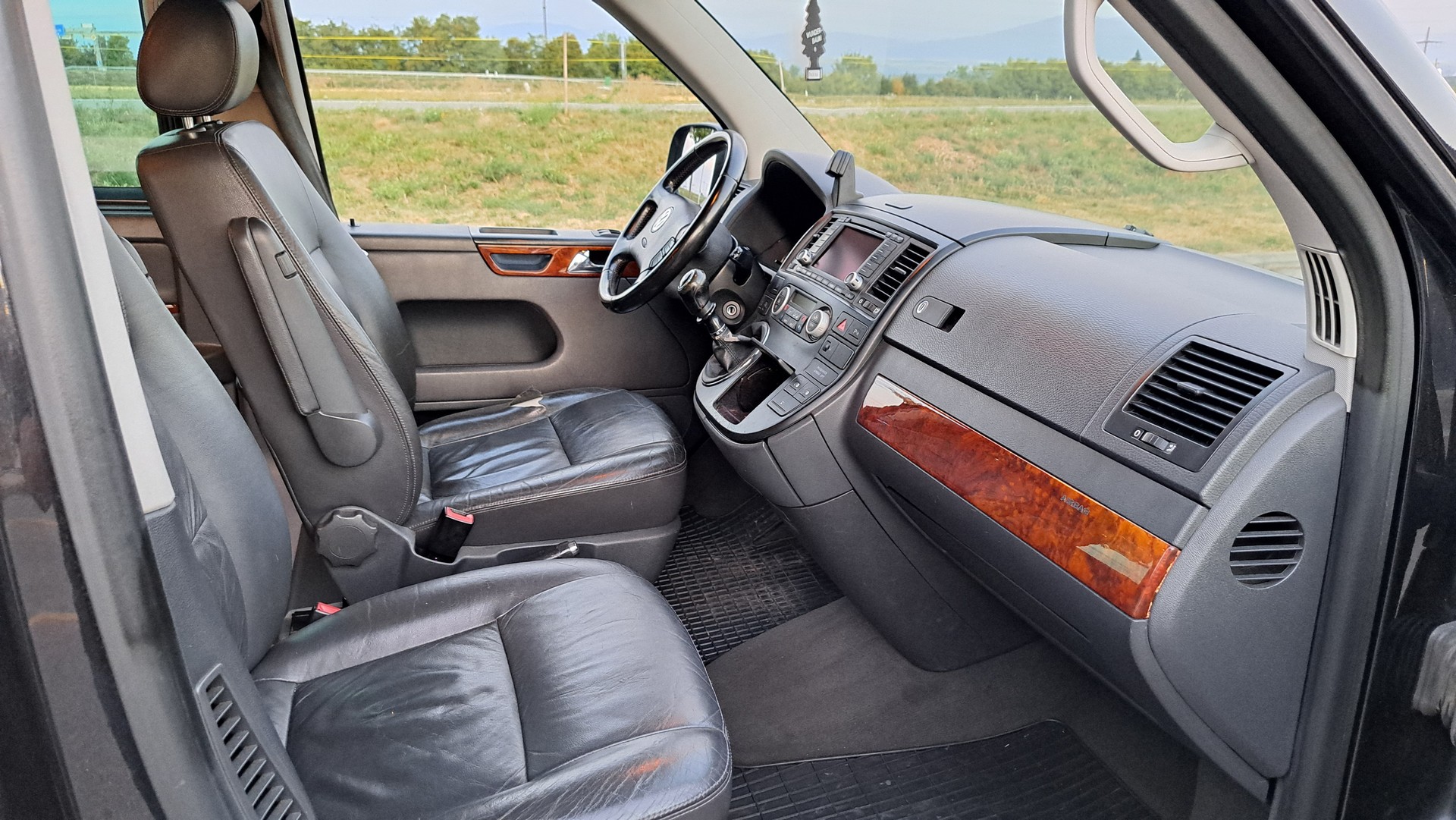 VW 2.5 TDI 174 Highline-image-3