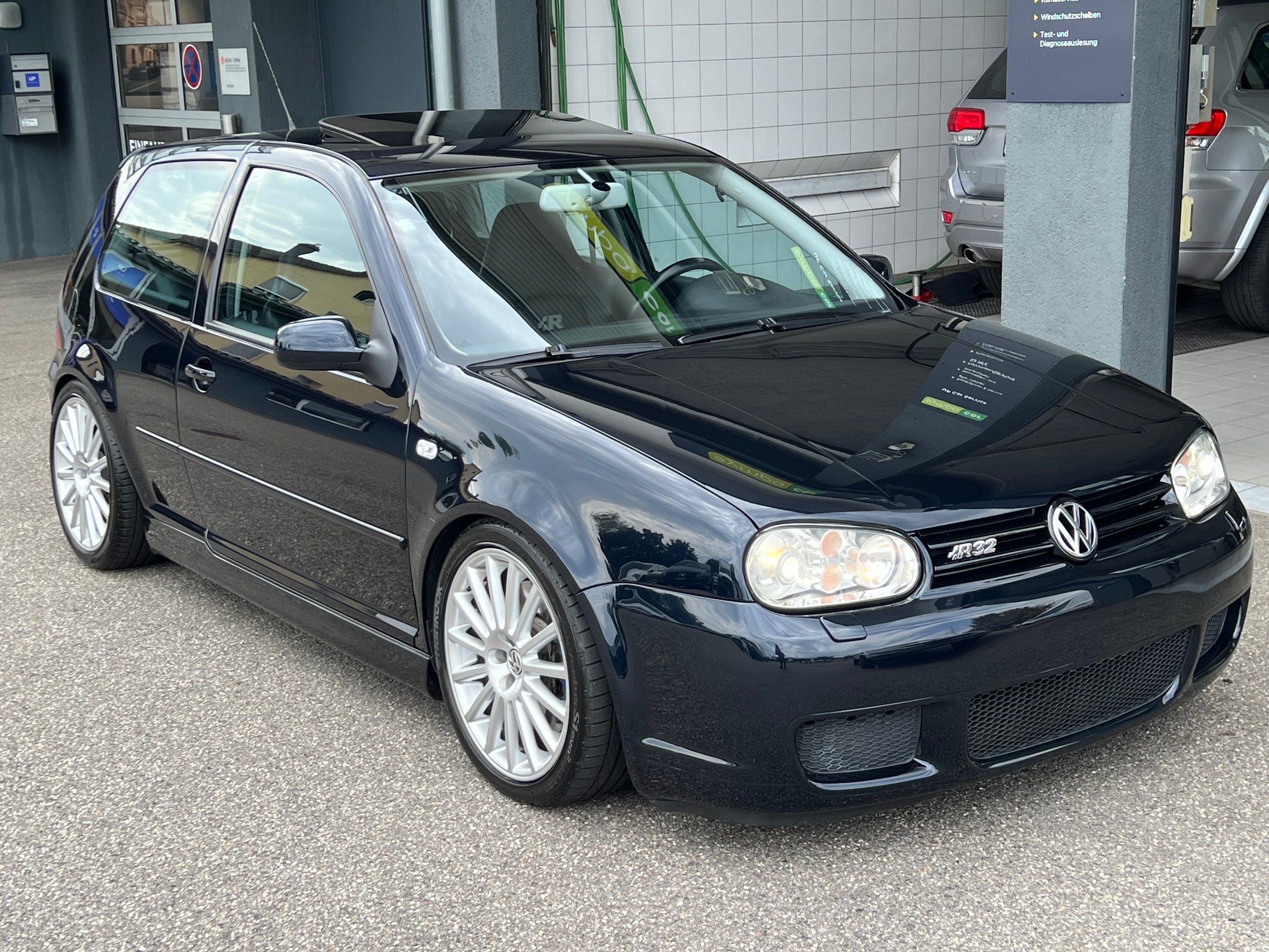 VW Golf IV 3.2 V6 R32 4motion-image-2
