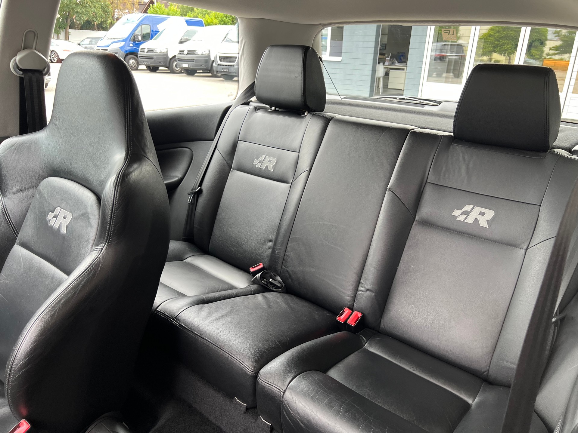 VW Golf IV 3.2 V6 R32 4motion-image-9