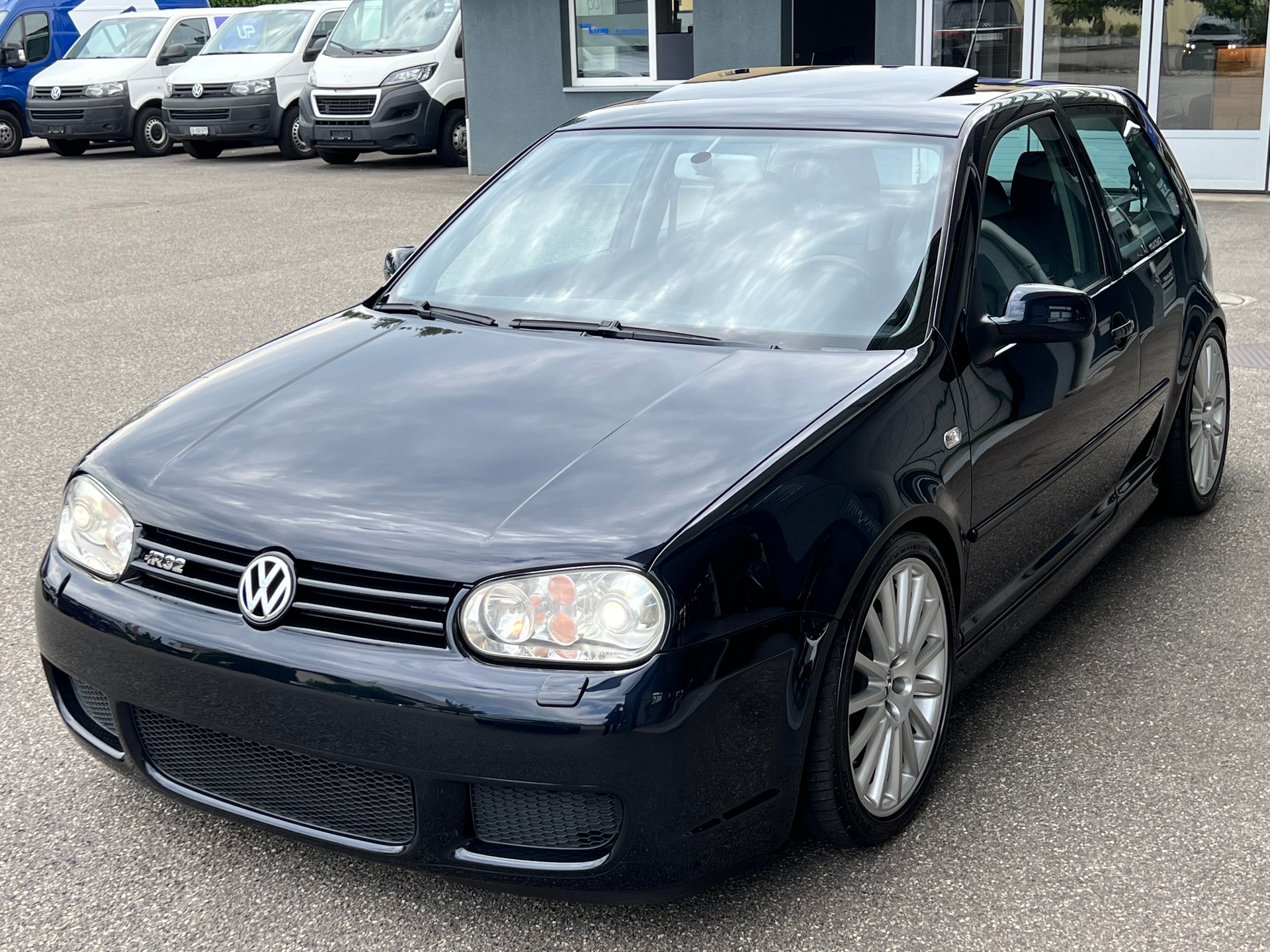 VW Golf IV 3.2 V6 R32 4motion-image-1