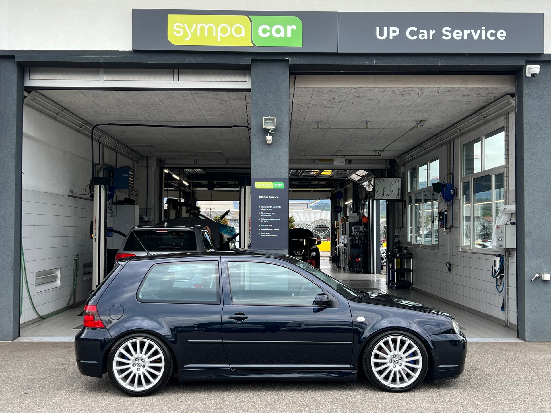 VW Golf IV 3.2 V6 R32 4motion-image-3