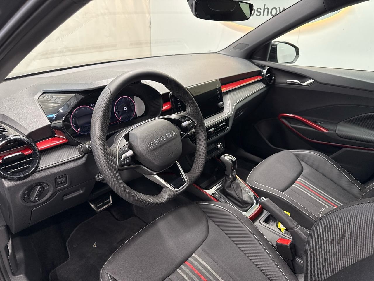 SKODA Fabia 1.0 TSI Monte Carlo DSG-image-2