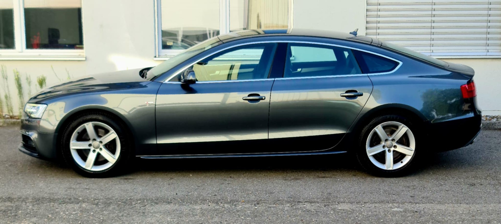 AUDI A5 Sportback 3.0 TDI quattro S-tronic-image-8