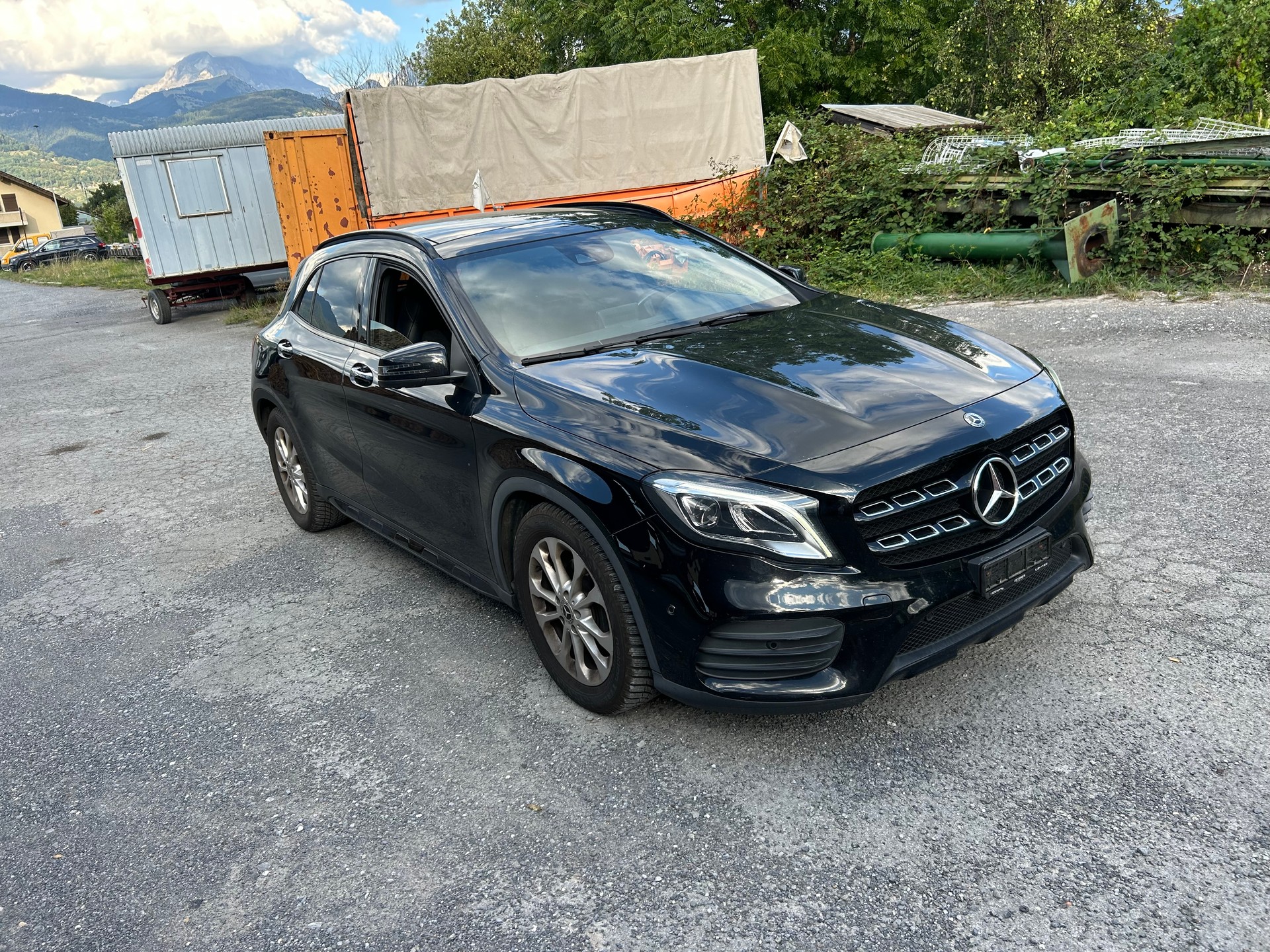 MERCEDES-BENZ GLA 200 7G-DCT-image-0