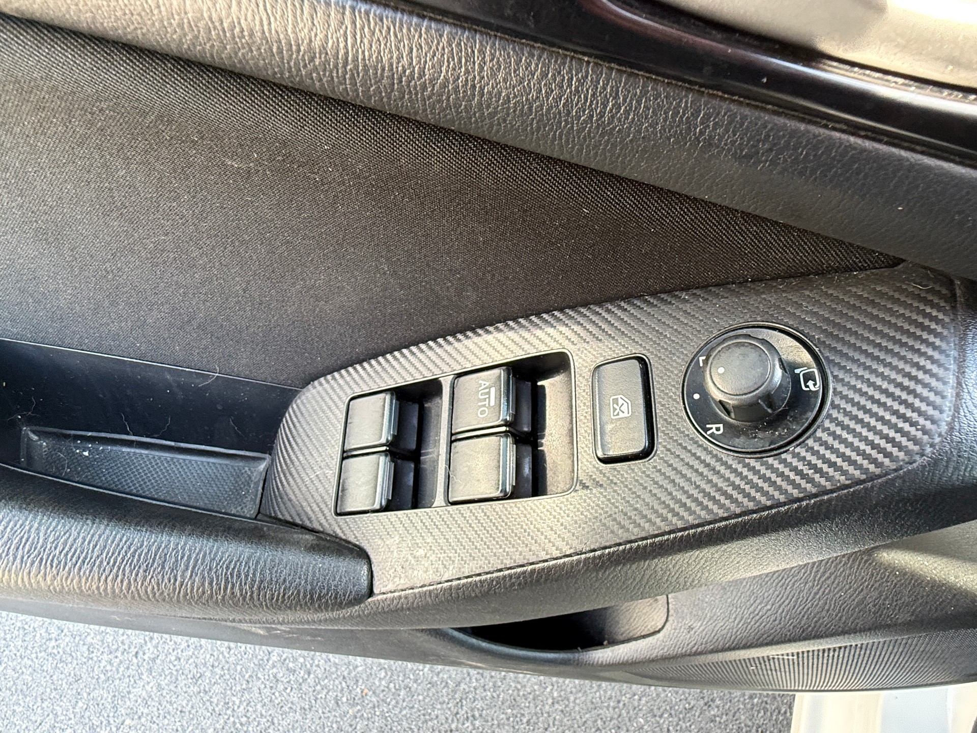 MAZDA 3 SKYACTIV-G 120 Ambition Plus-image-27