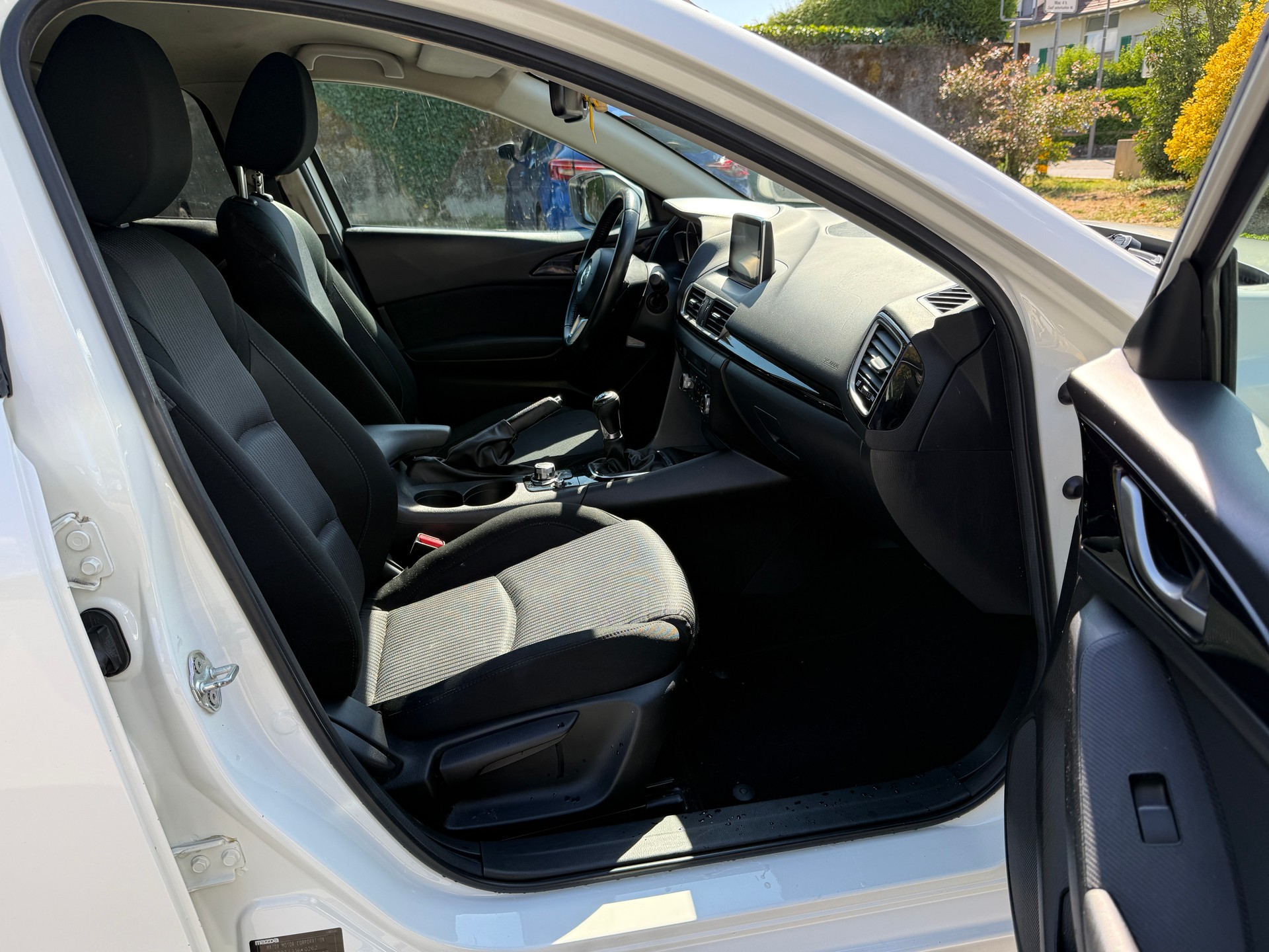 MAZDA 3 SKYACTIV-G 120 Ambition Plus-image-19