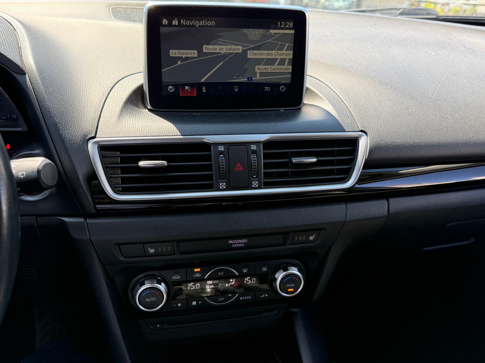 MAZDA 3 SKYACTIV-G 120 Ambition Plus-image-2