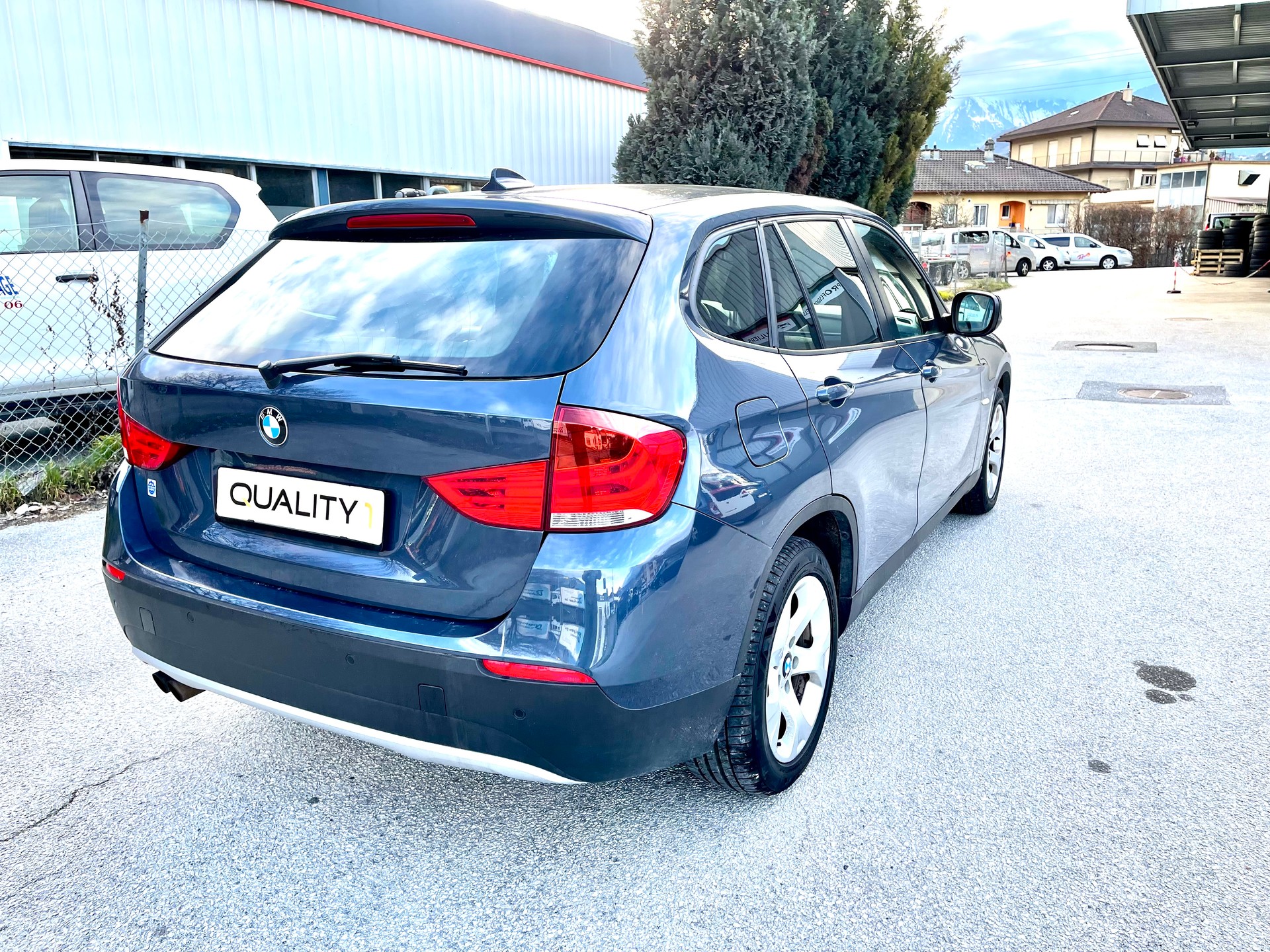 BMW X1 xDrive 25i Steptronic-image-9