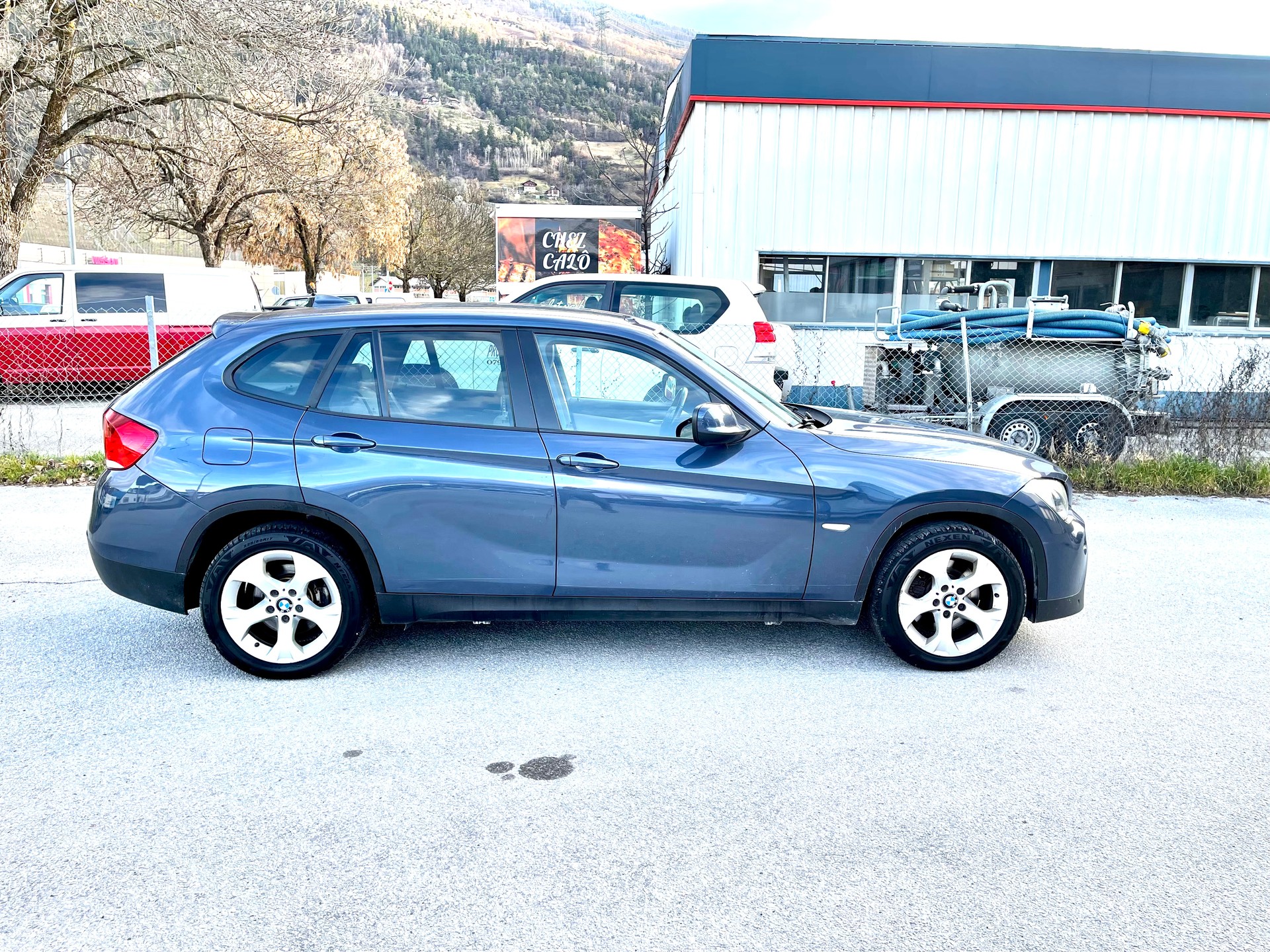 BMW X1 xDrive 25i Steptronic-image-3