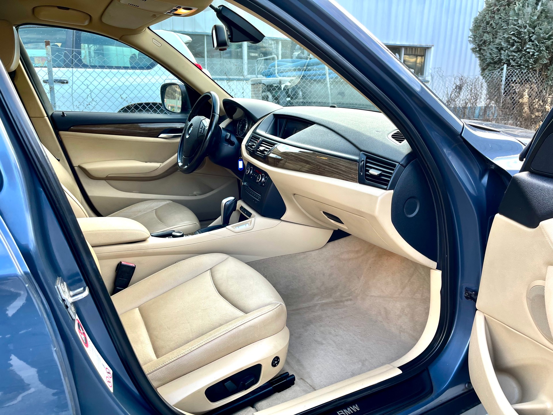 BMW X1 xDrive 25i Steptronic-image-26