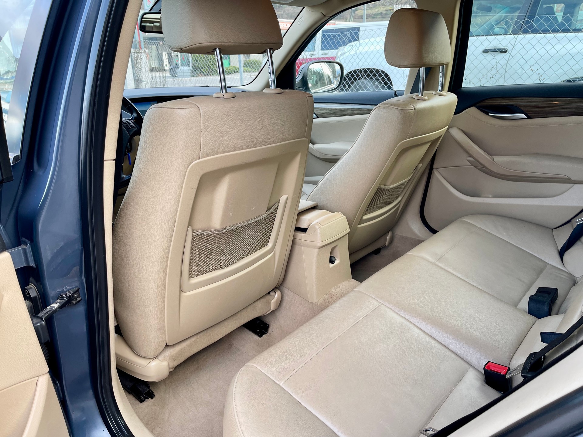 BMW X1 xDrive 25i Steptronic-image-19