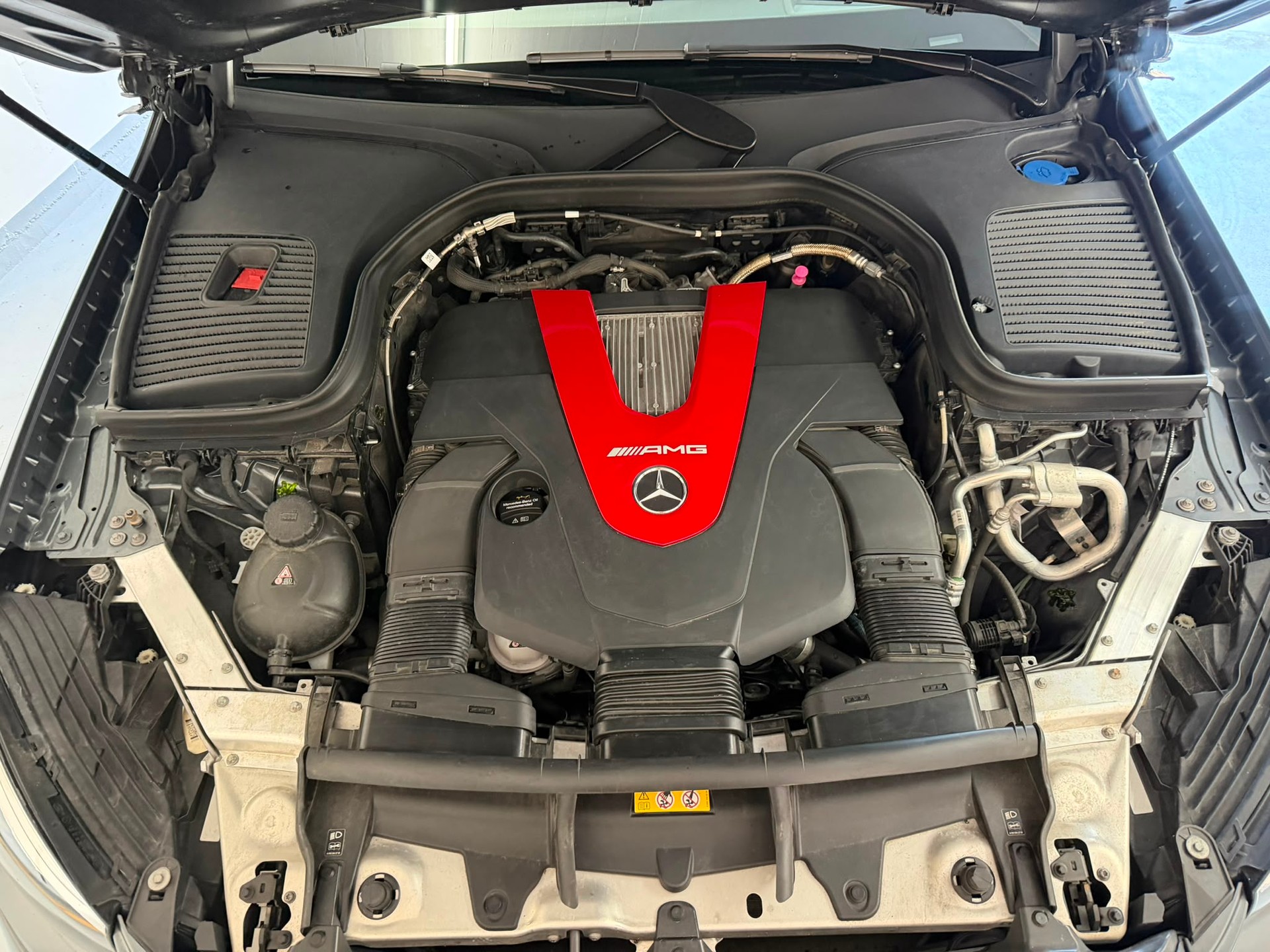 MERCEDES-BENZ GLC 43 AMG 4m-image-5