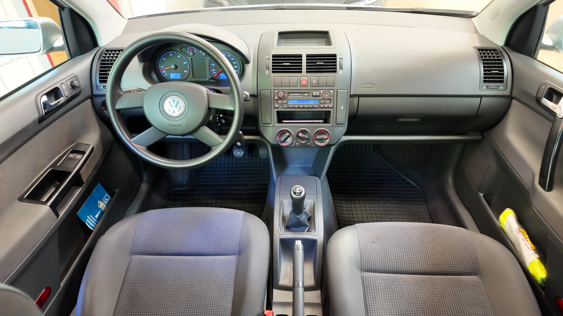 VW Polo 1.4 16V Comfortline-image-6