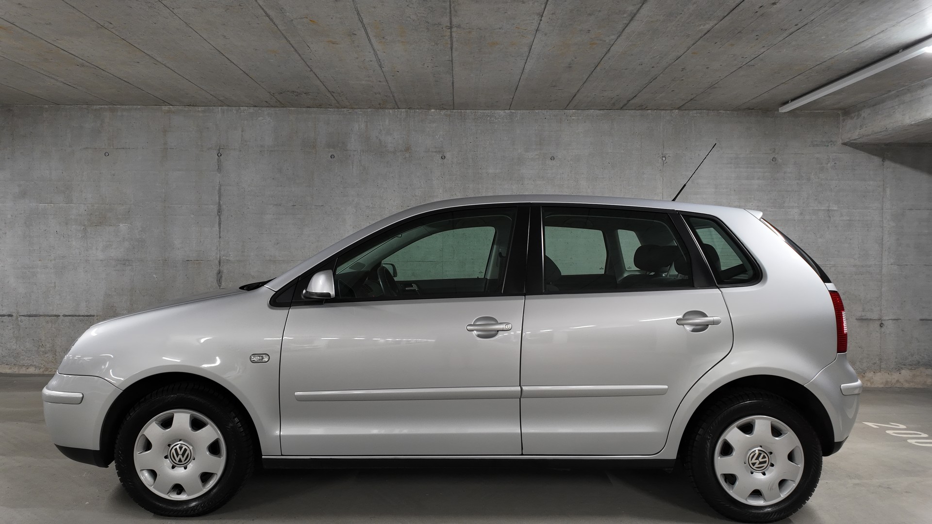 VW Polo 1.4 16V Comfortline-image-2