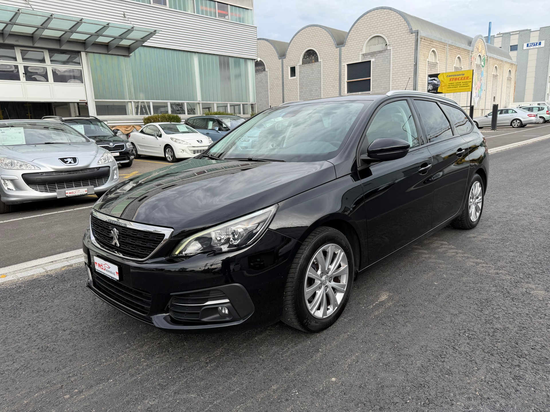 PEUGEOT 308 SW 1.2 Pure Tech Style EAT8-image-1