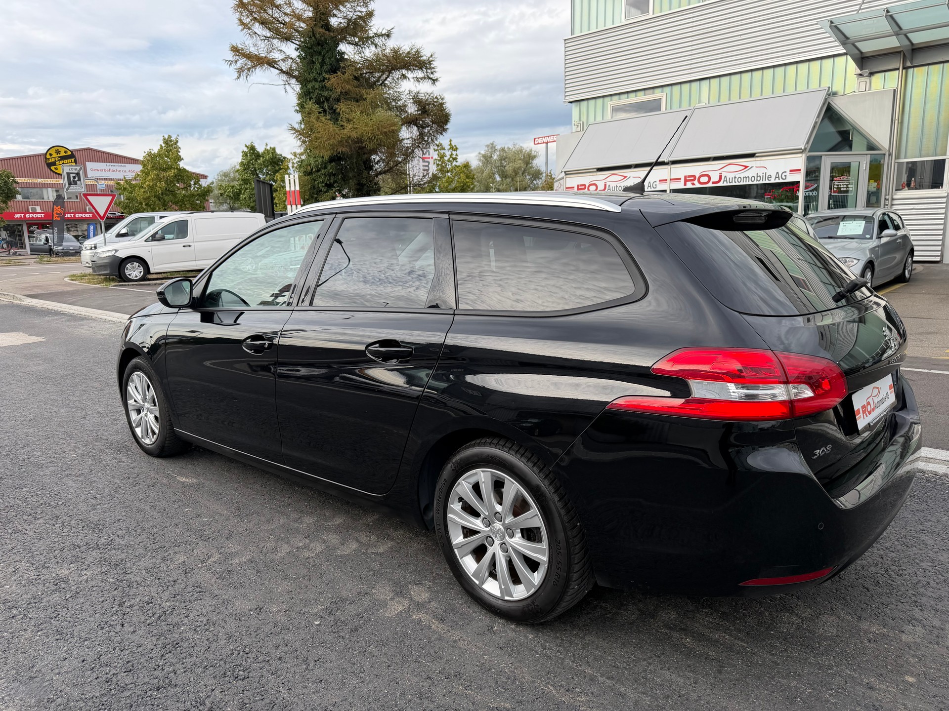 PEUGEOT 308 SW 1.2 Pure Tech Style EAT8-image-6