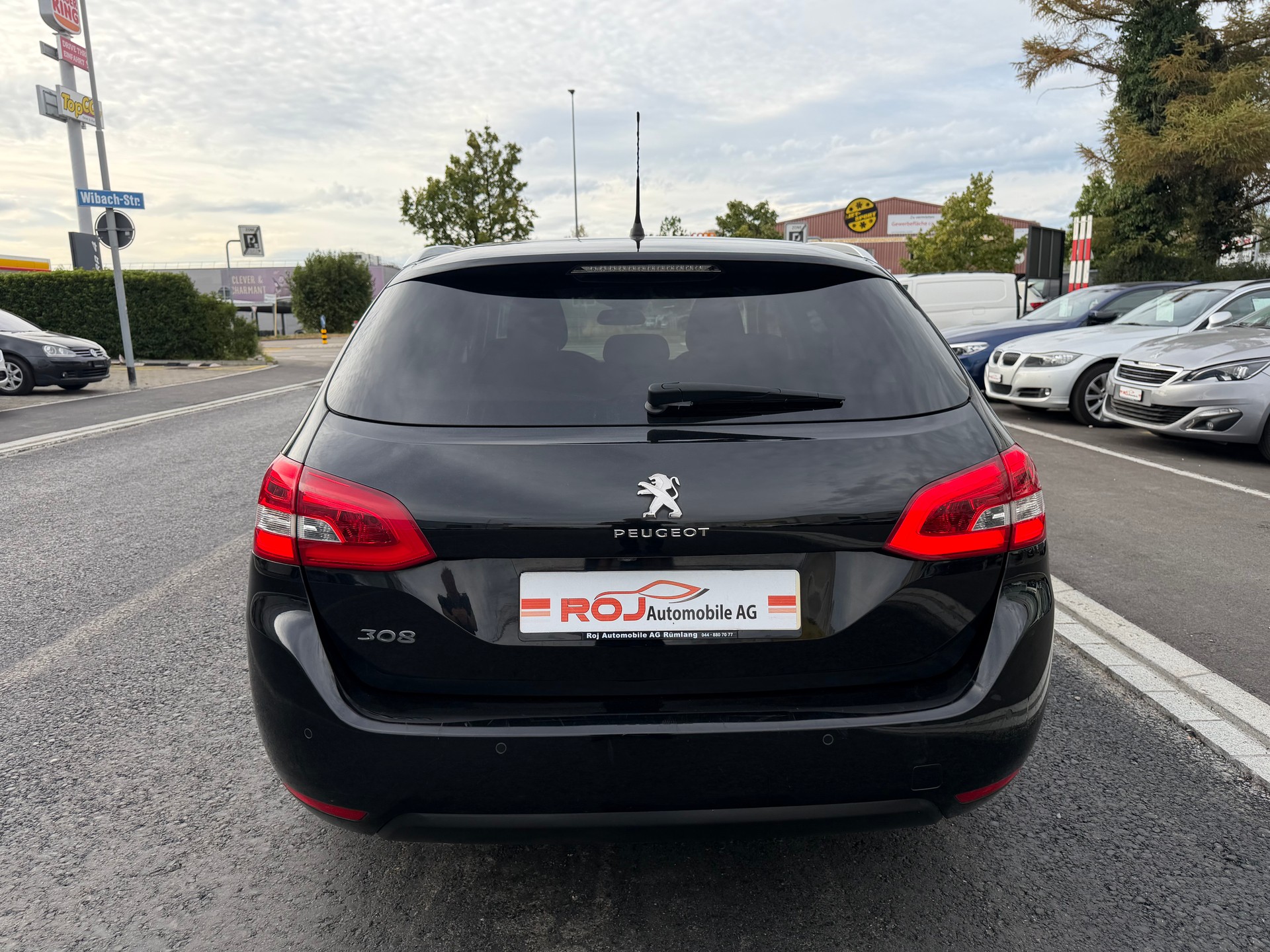 PEUGEOT 308 SW 1.2 Pure Tech Style EAT8-image-5