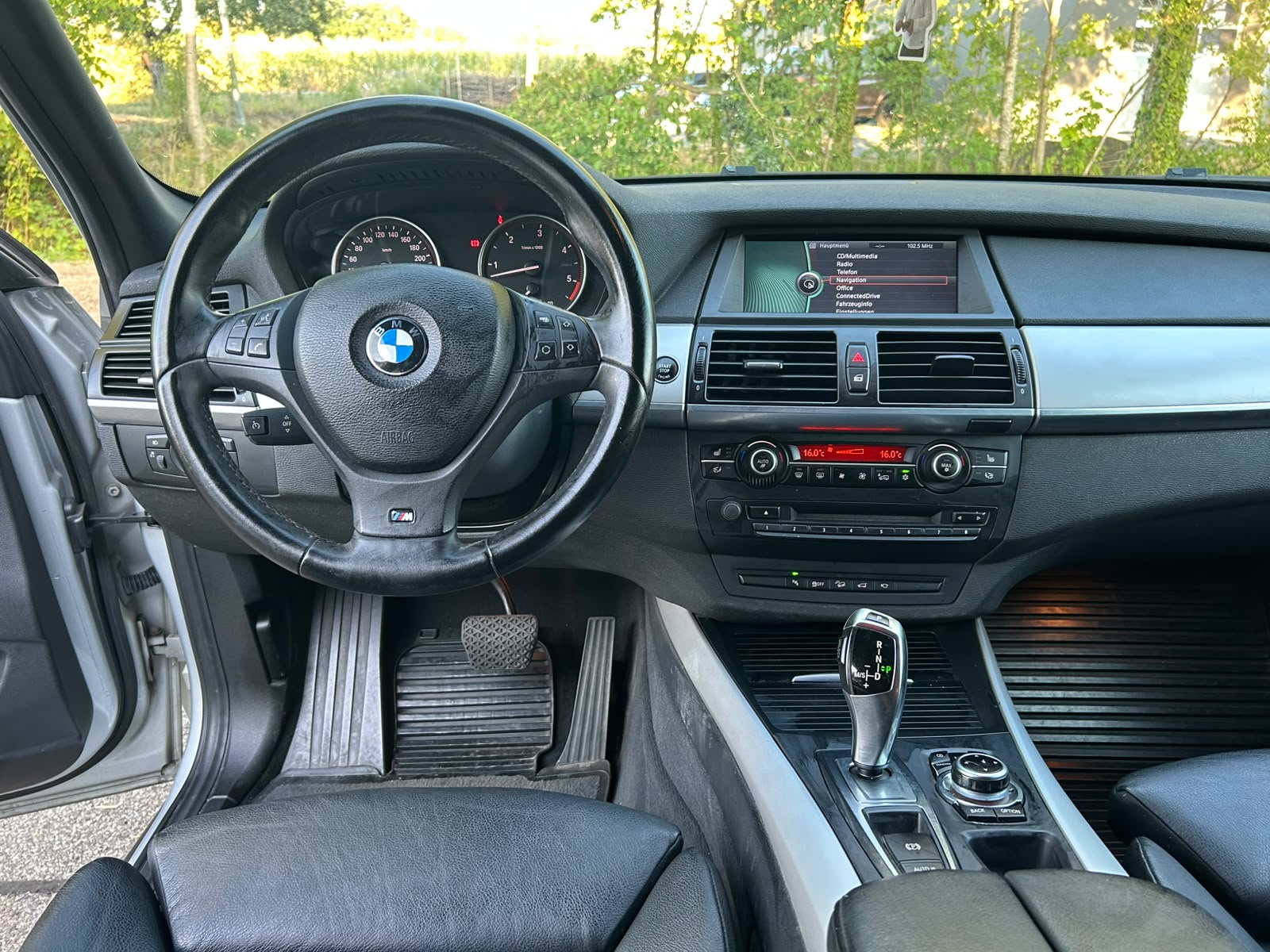 BMW X5 xDrive 30d Steptronic-image-10