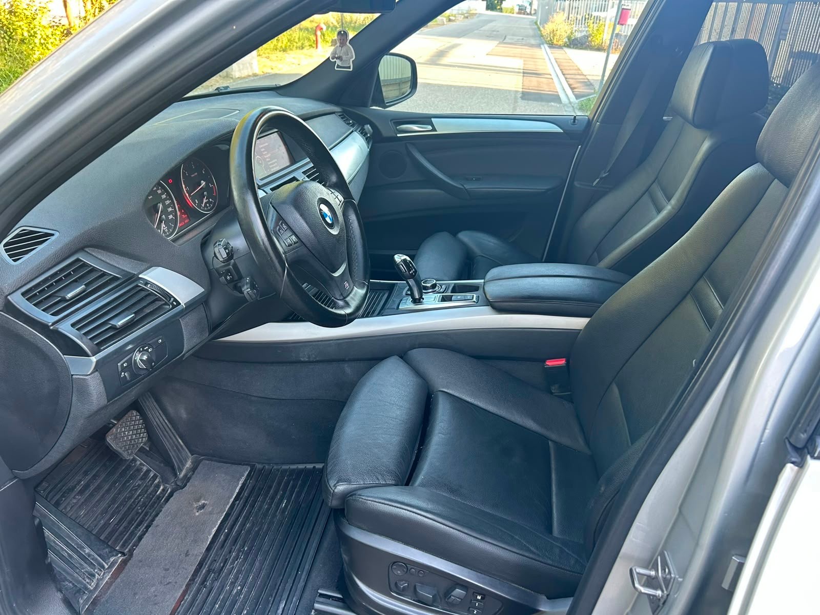 BMW X5 xDrive 30d Steptronic-image-13